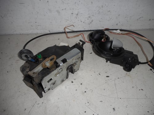 Serratura porta ant.  dx. 