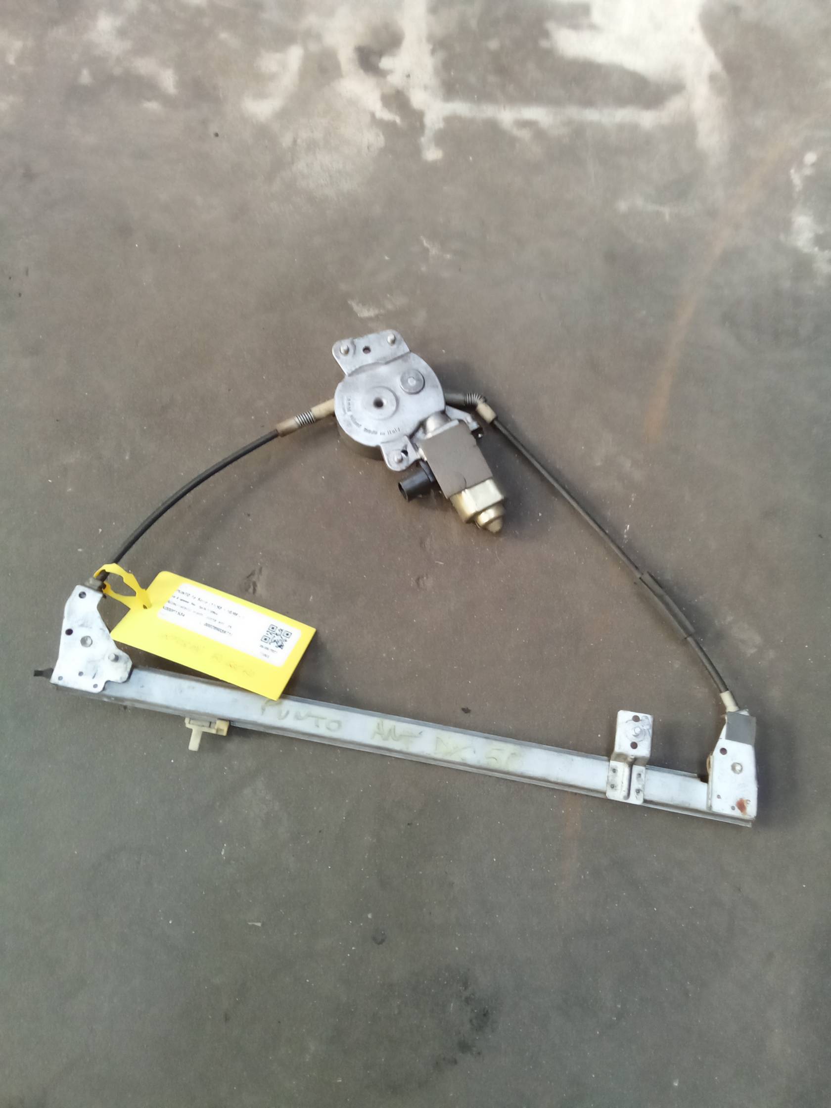 Alzacristallo elettr. porta ant. dx. Alzacristallo elettr. porta ant. dx.