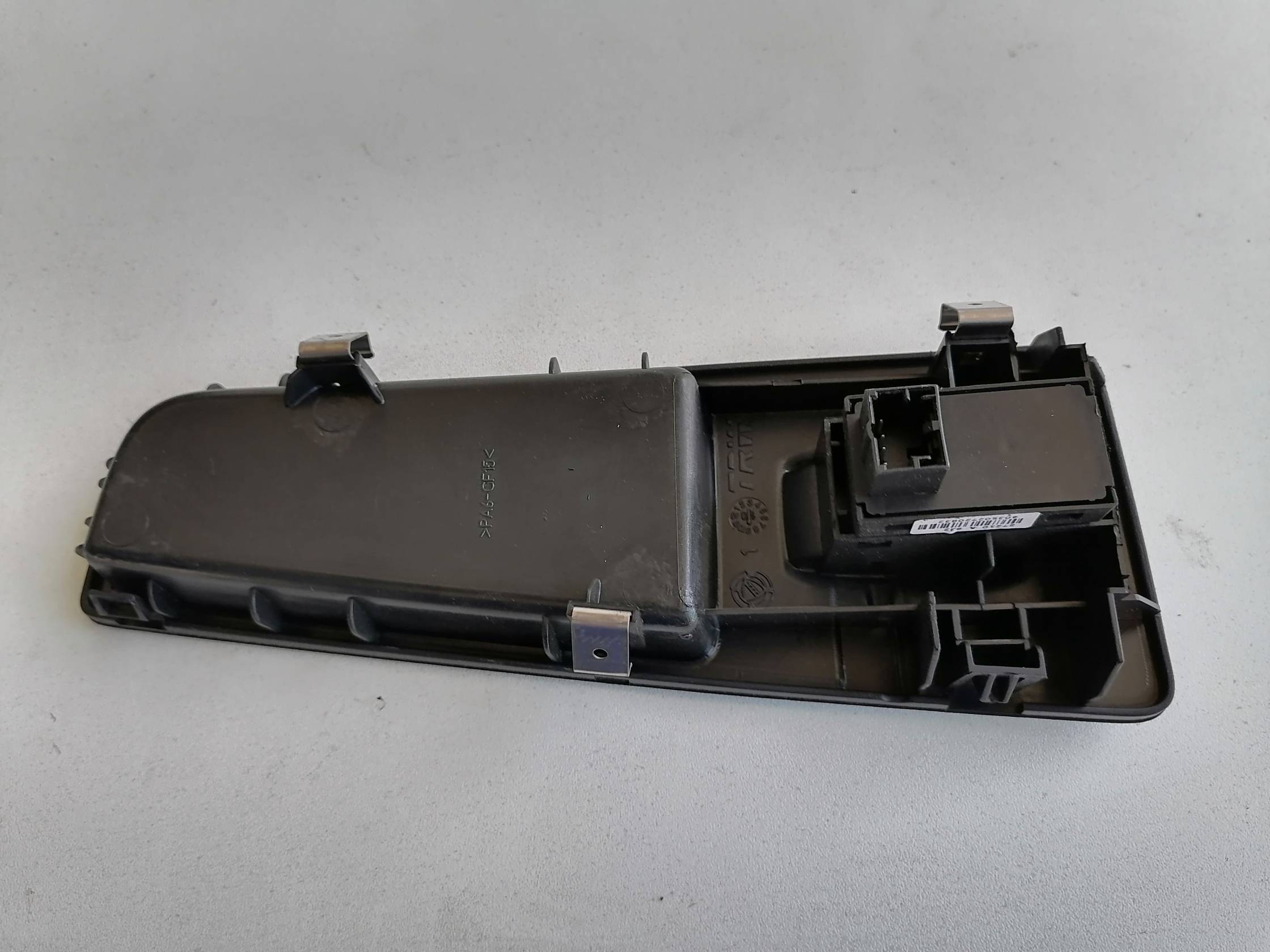 Interruttore alzacristalli porta ant.