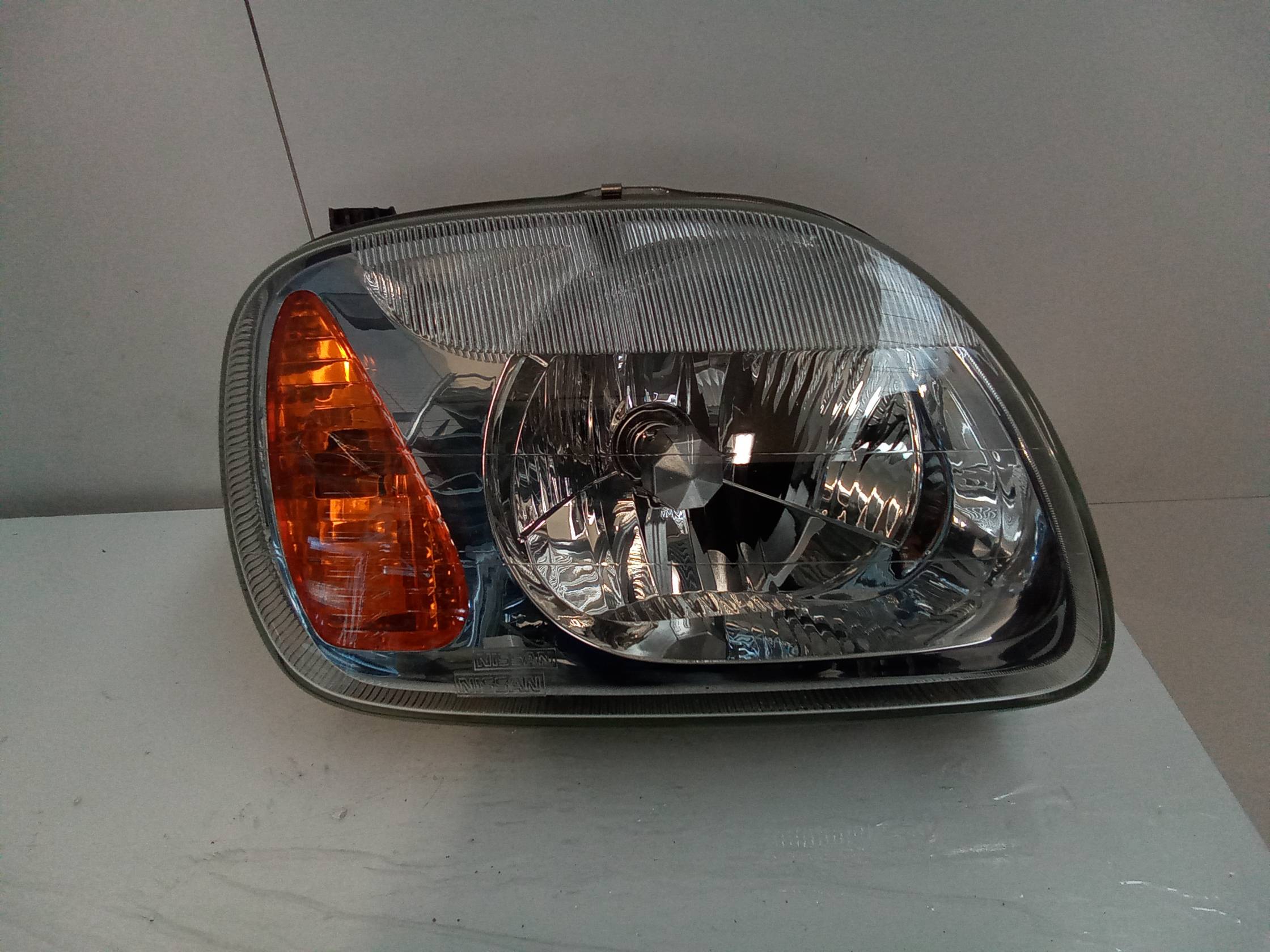 Fanale anteriore destro