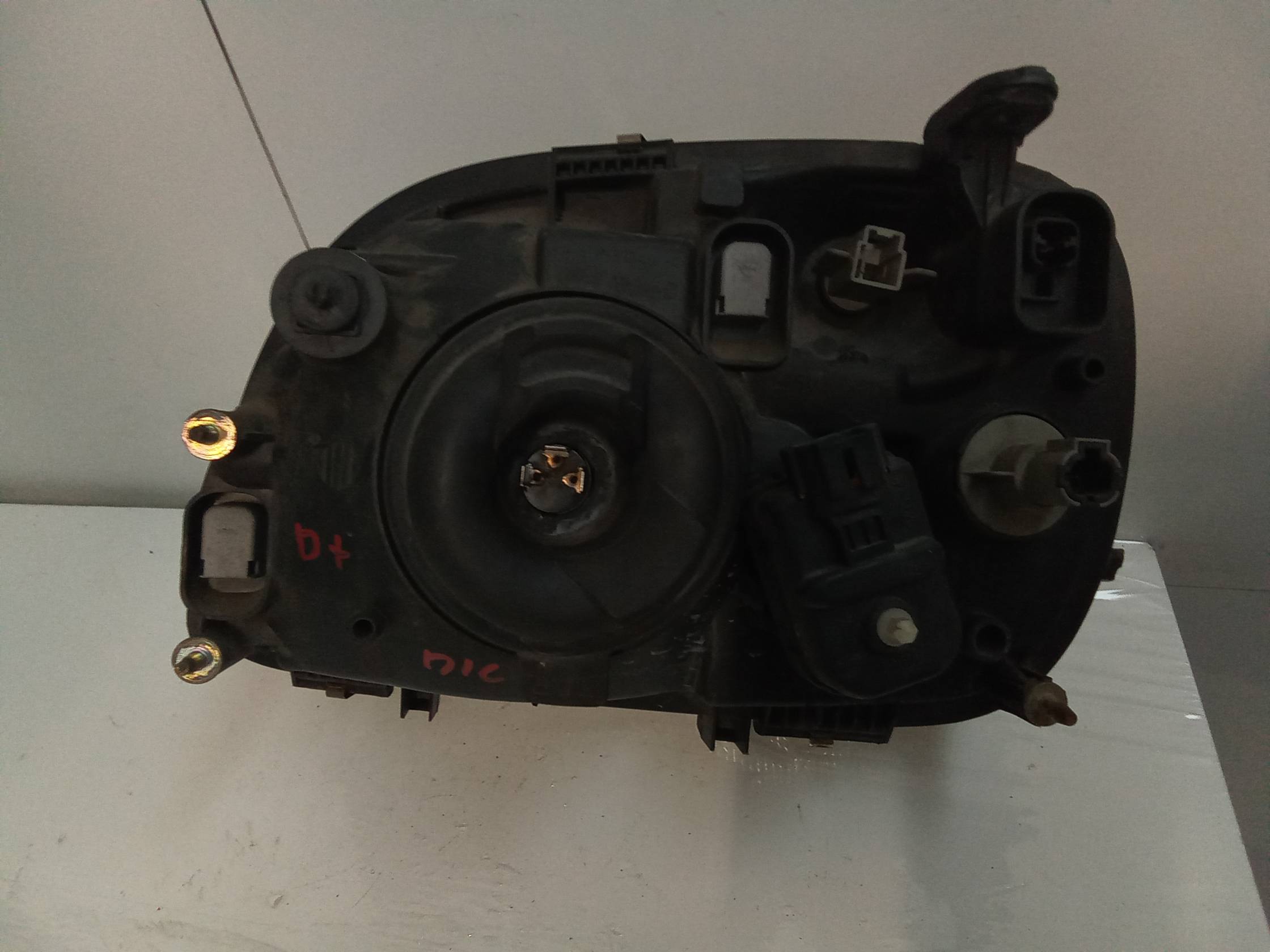 Fanale anteriore destro