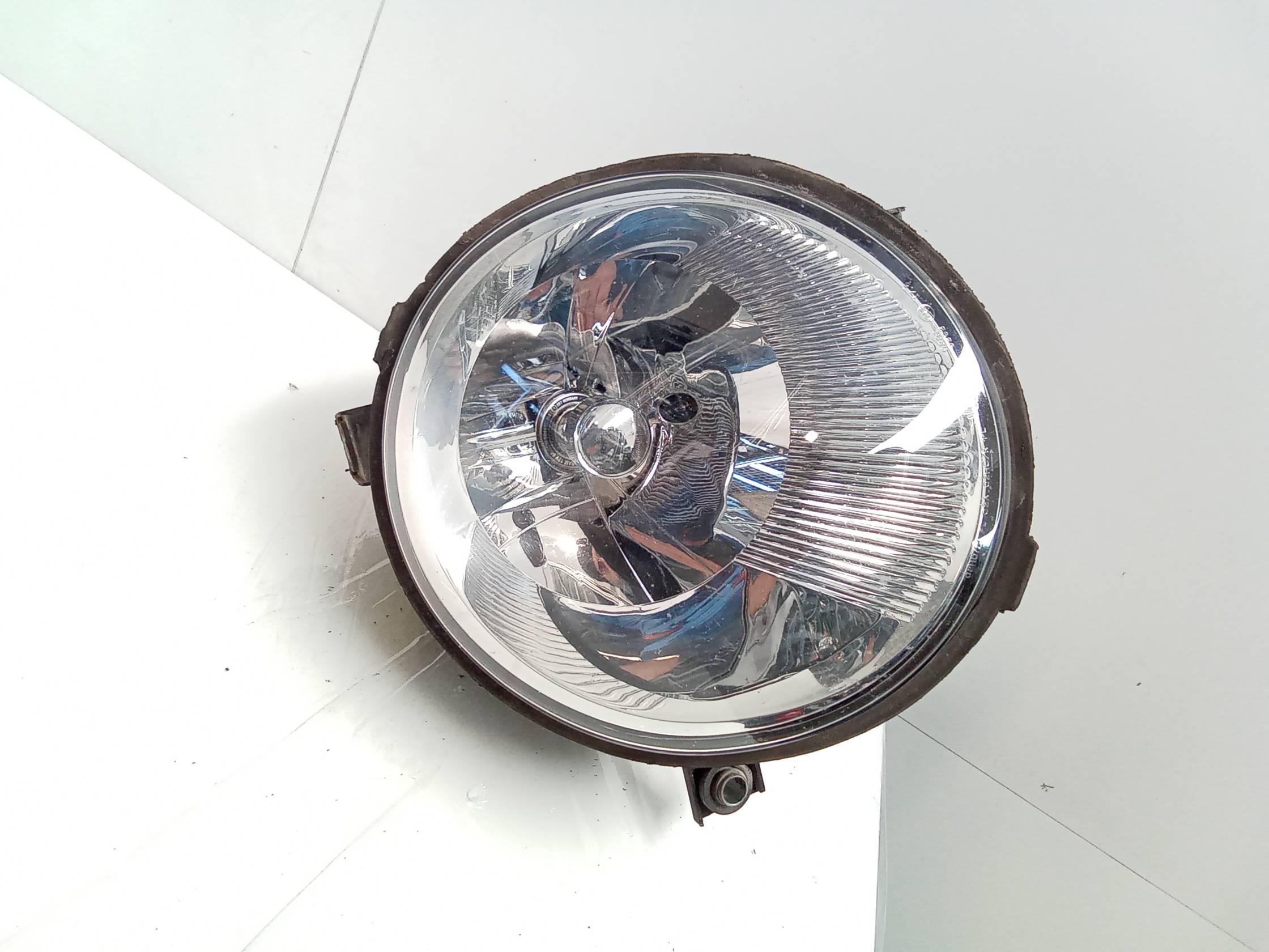 Fanale anteriore sinistro