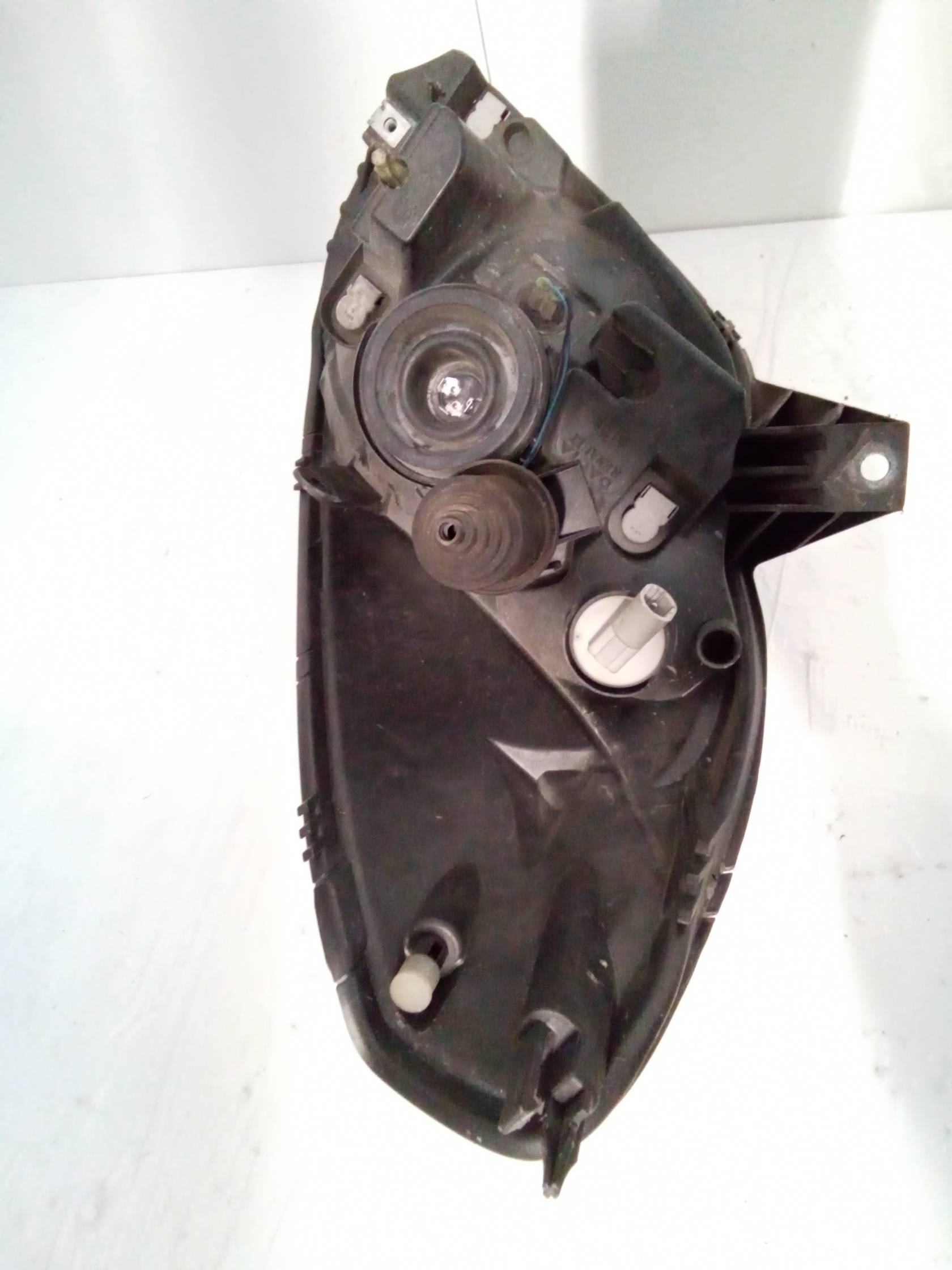 Fanale anteriore sinistro