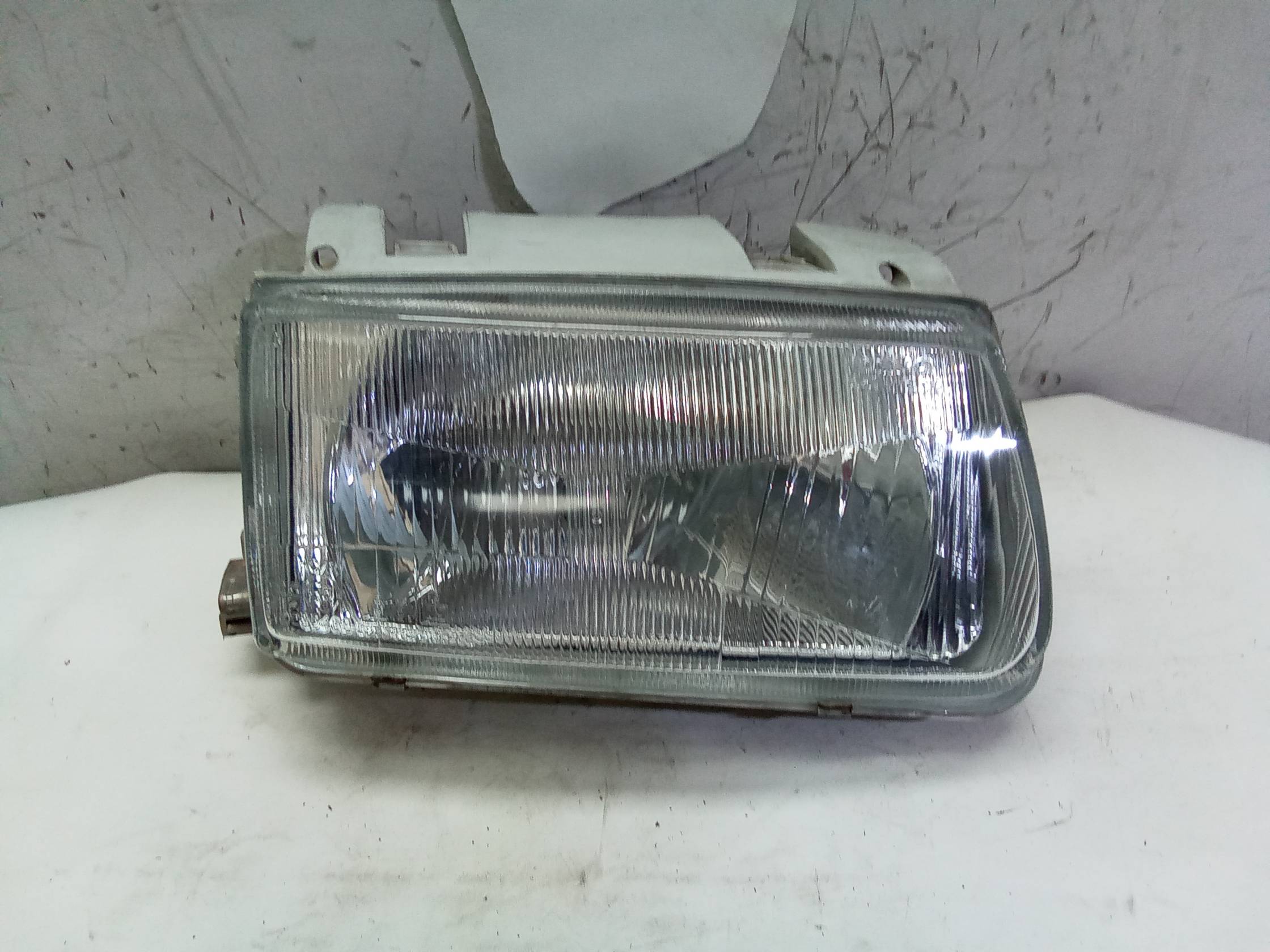 Fanale anteriore destro