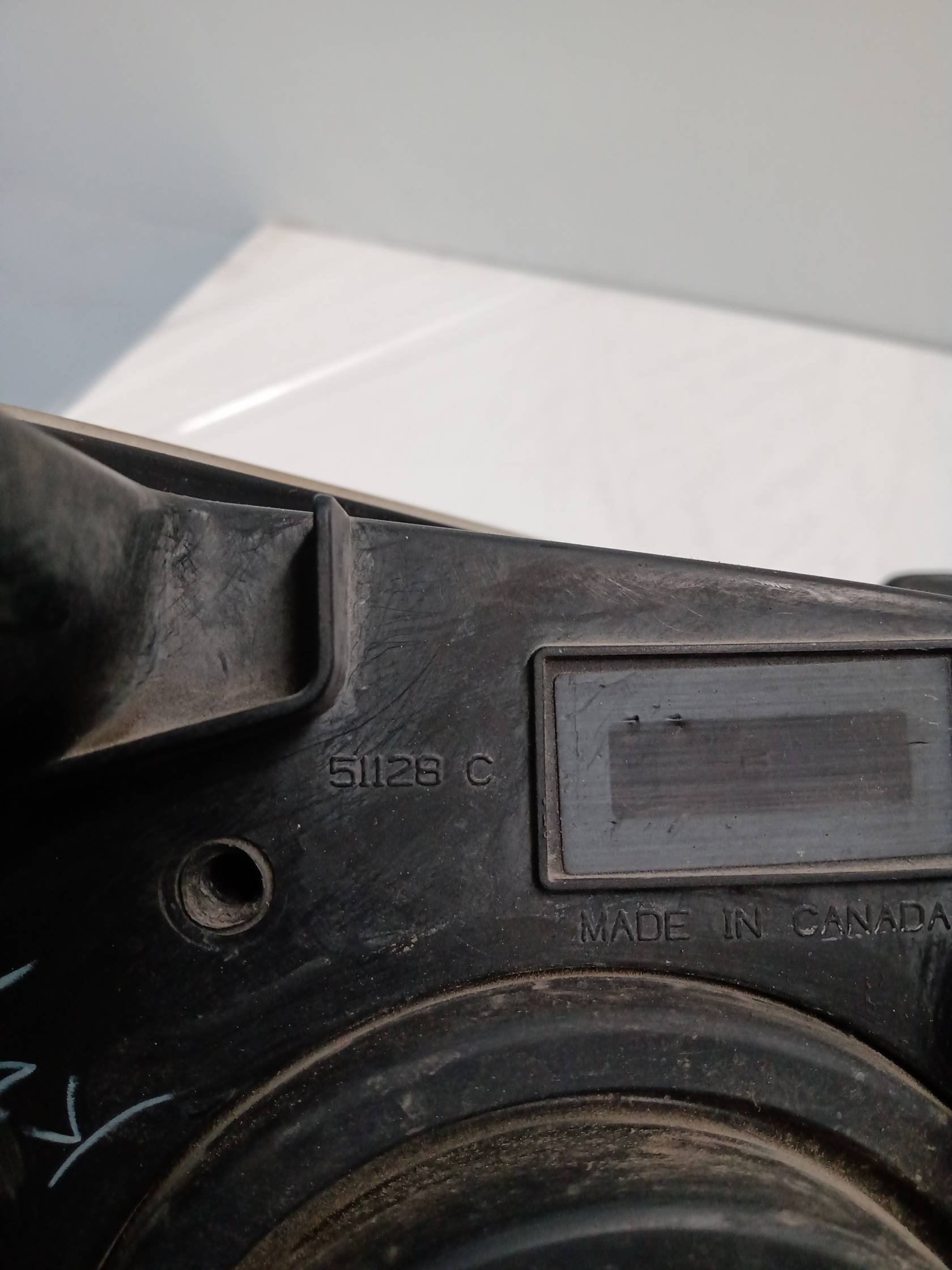 Fanale anteriore sinistro