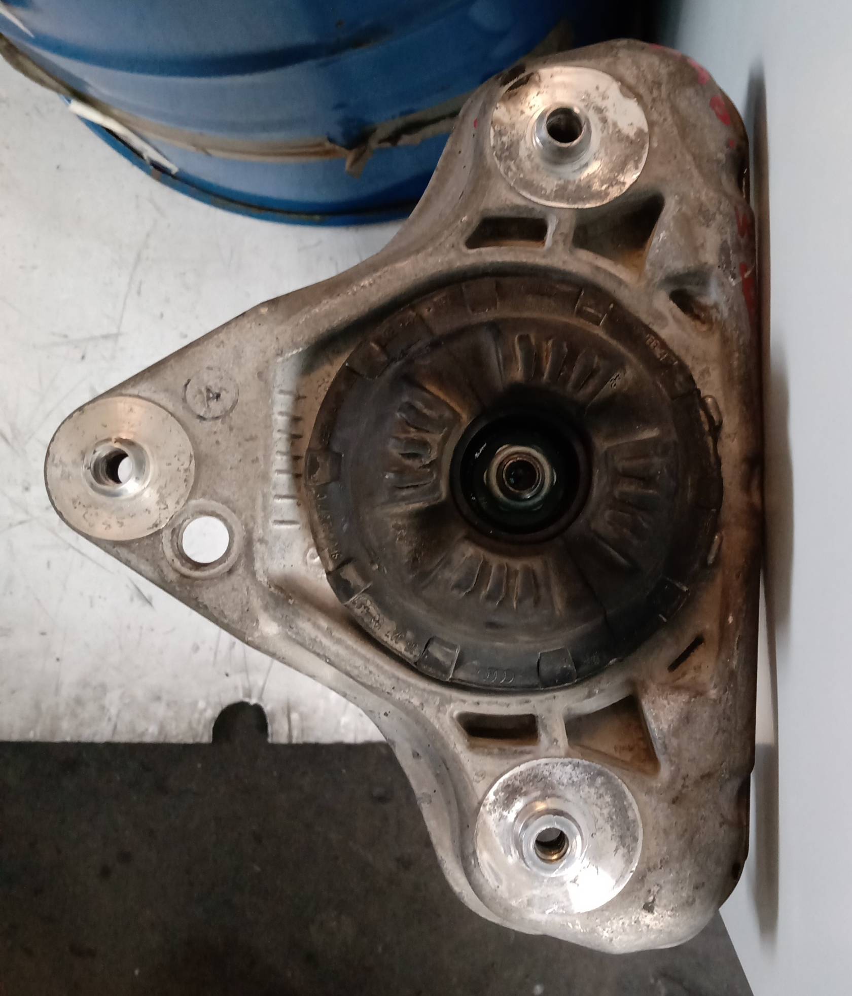 Ammortizzatore anteriore destro