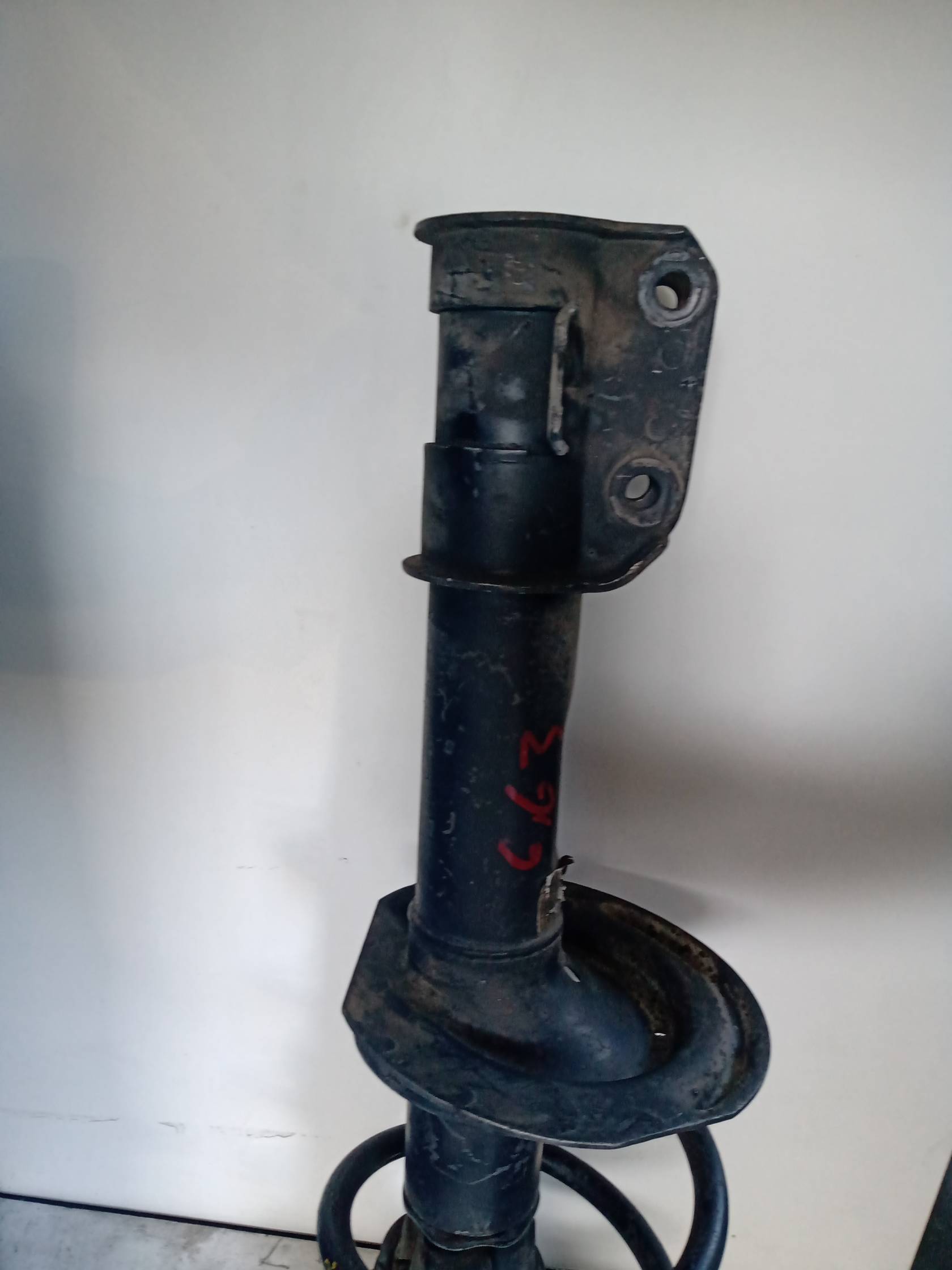 Ammortizzatore anteriore sinistro