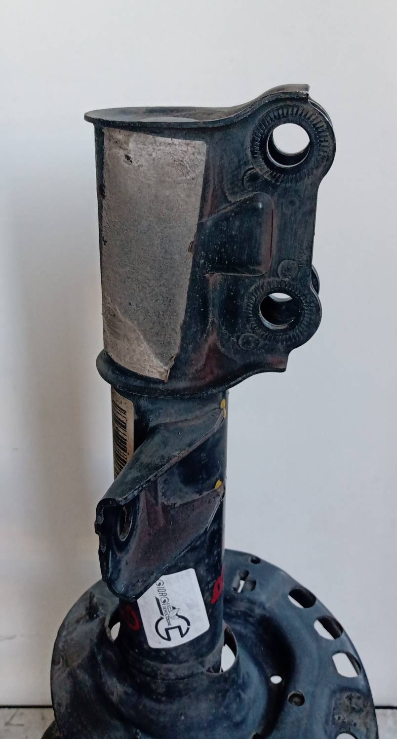 Ammortizzatore anteriore sinistro