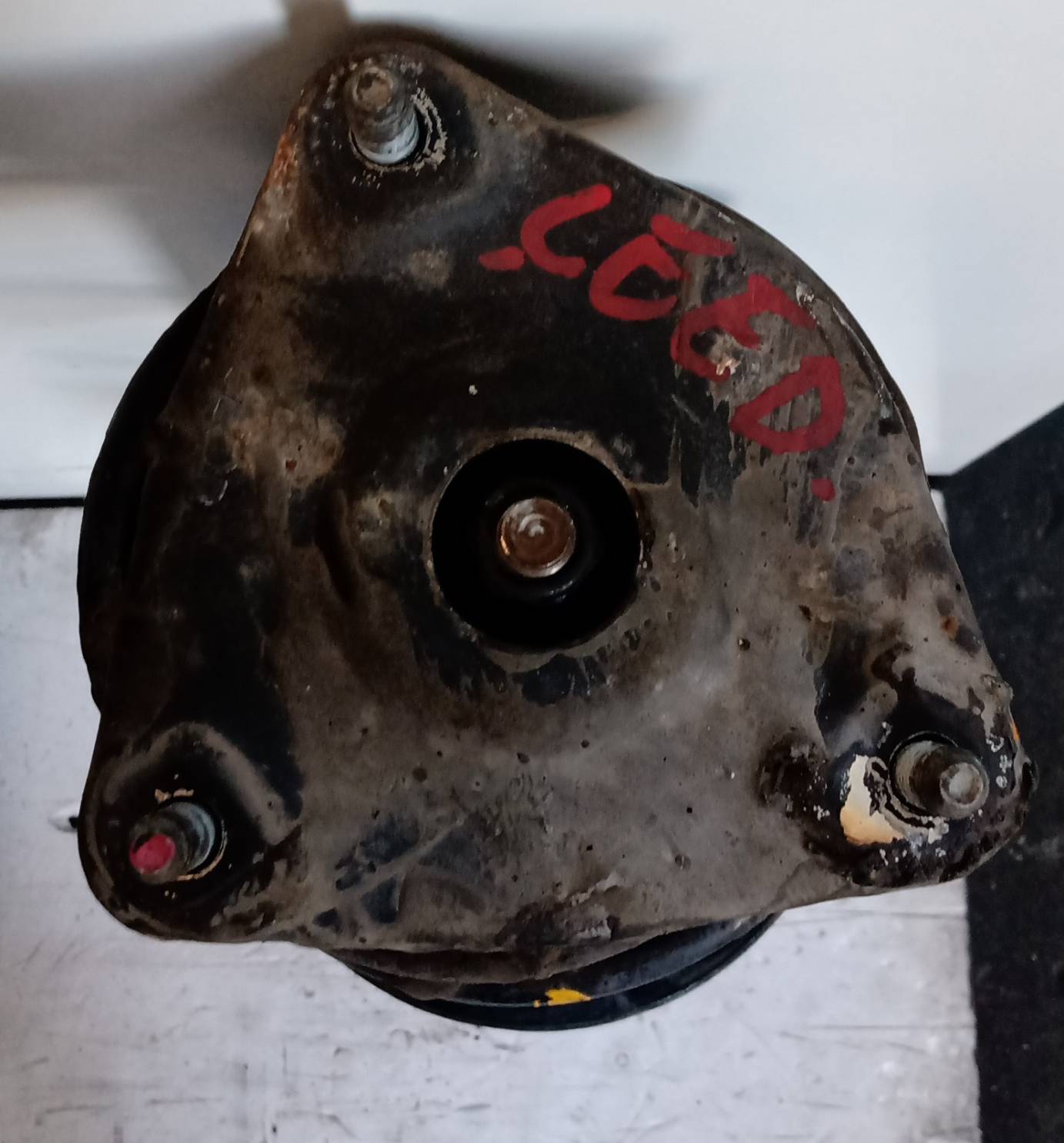 Ammortizzatore anteriore sinistro