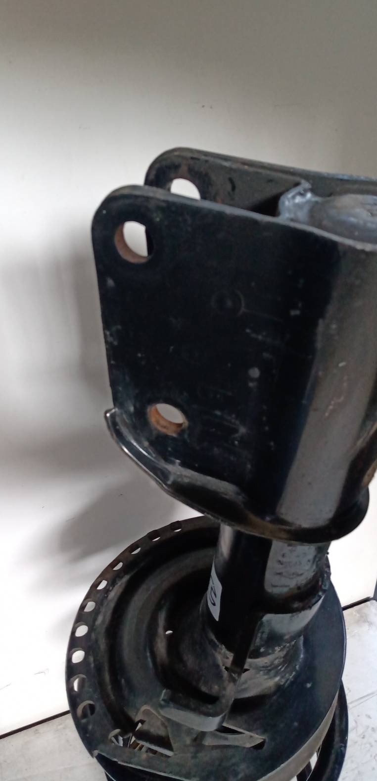 Ammortizzatore anteriore sinistro