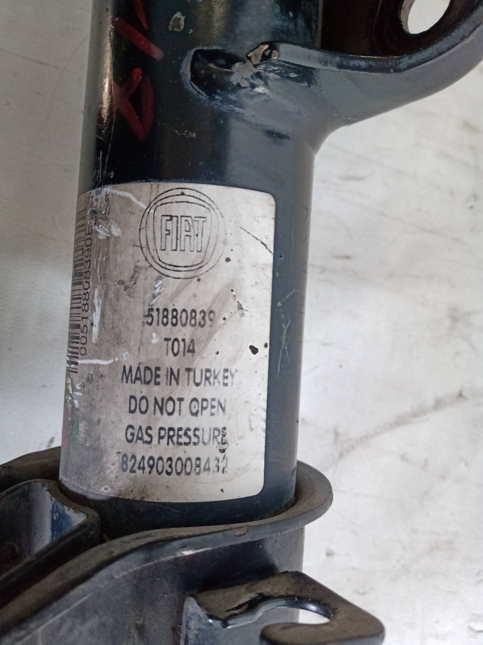 Ammortizzatore anteriore sinistro