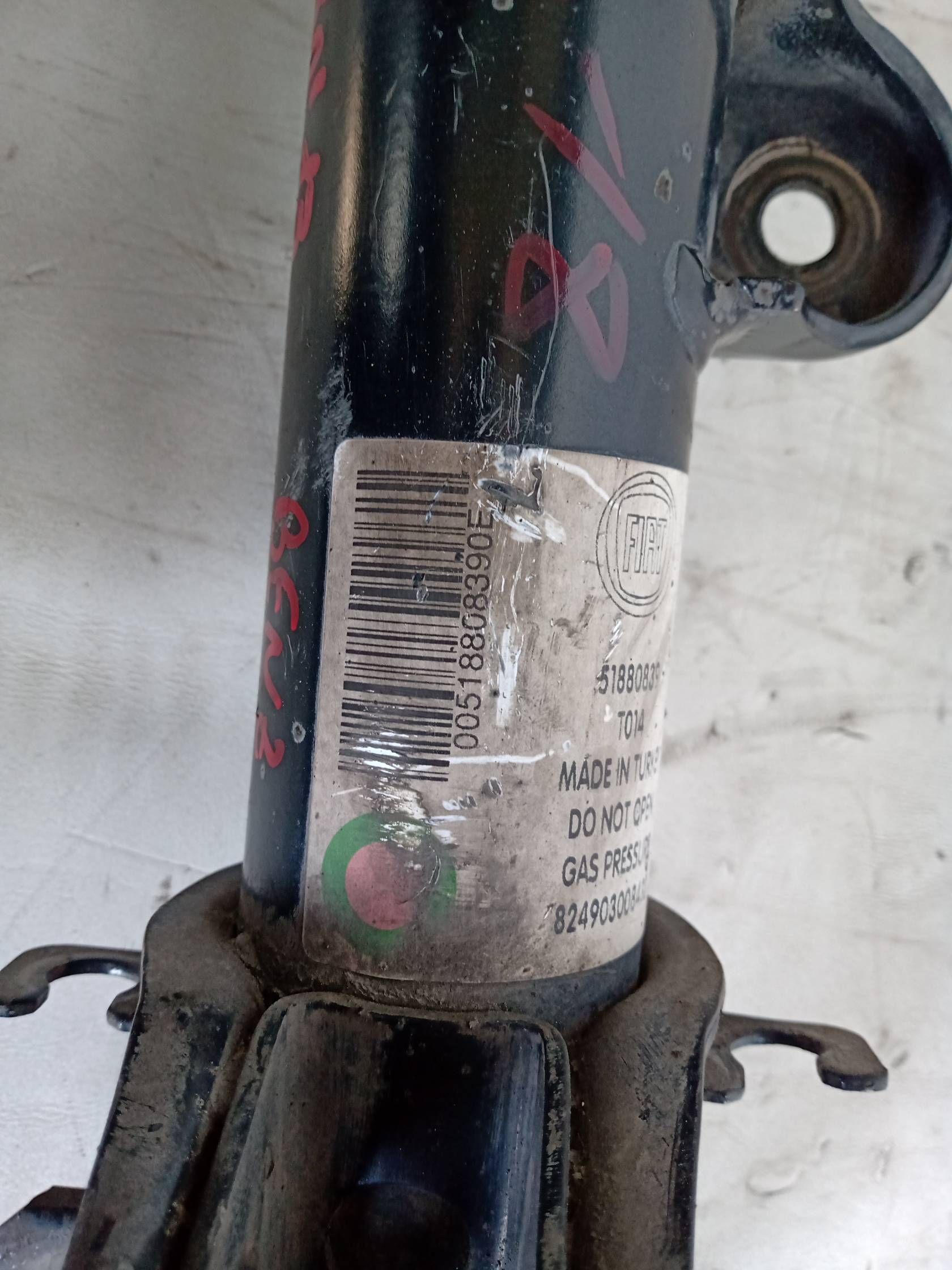 Ammortizzatore anteriore sinistro