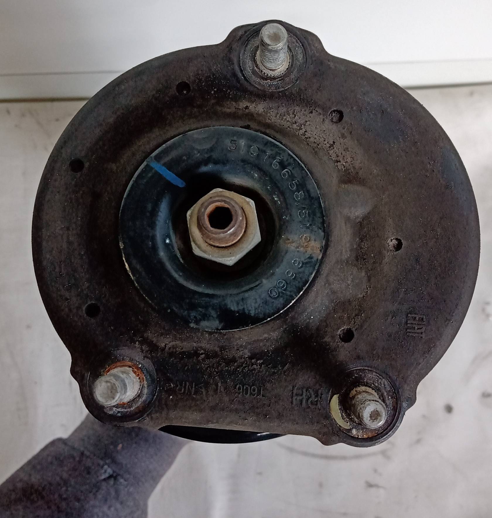 Ammortizzatore anteriore sinistro