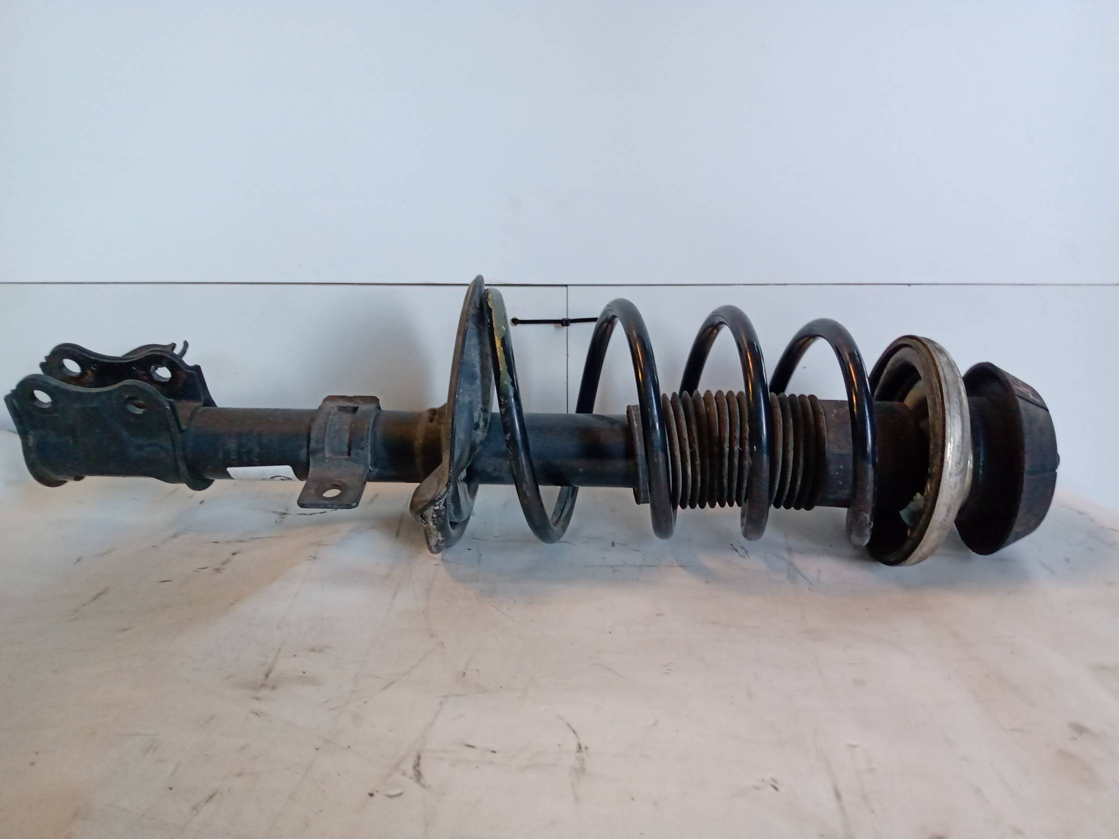 Ammortizzatore anteriore destro