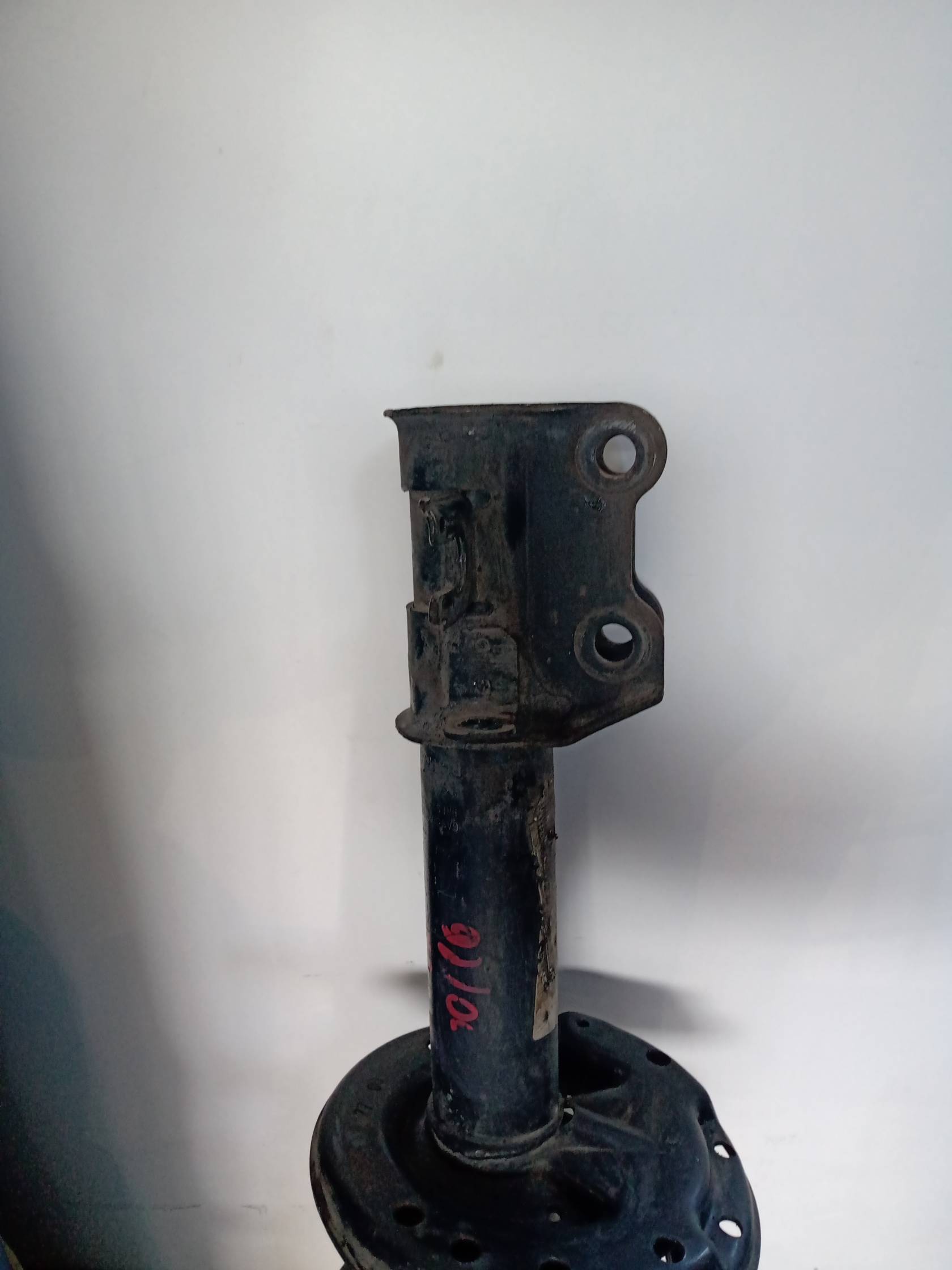 Ammortizzatore anteriore sinistro