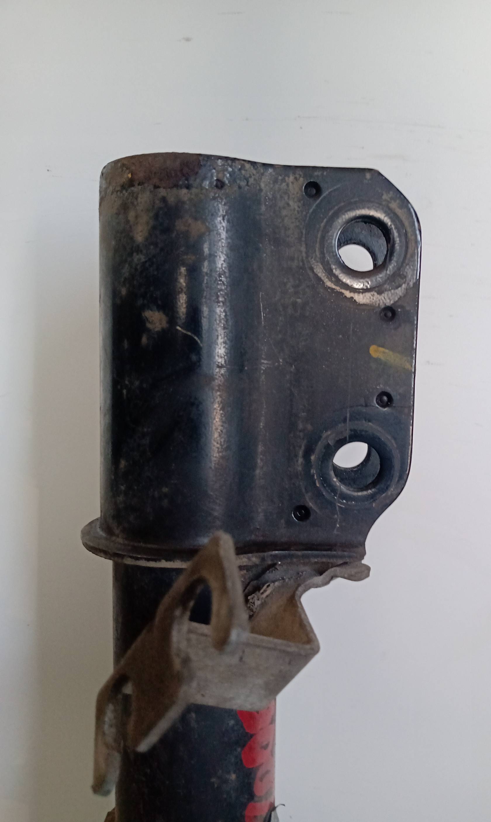 Ammortizzatore anteriore sinistro