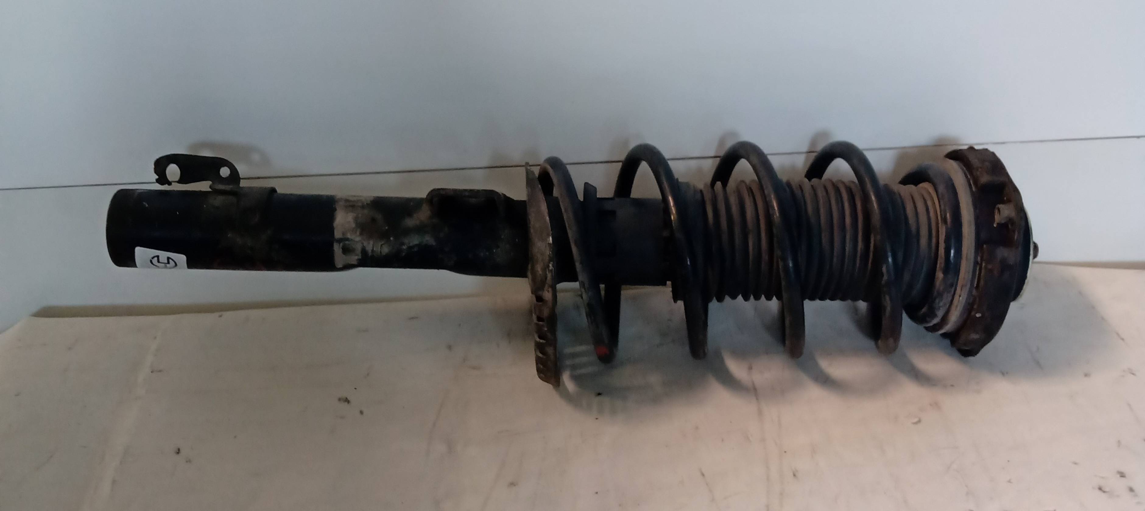 Ammortizzatore anteriore destro