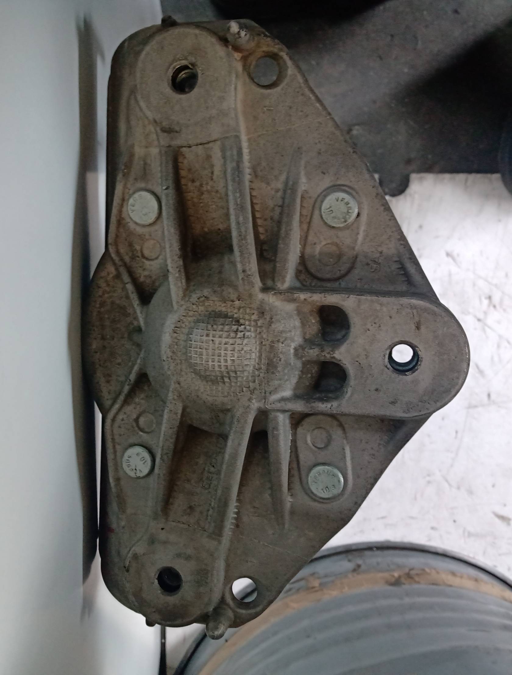 Ammortizzatore anteriore sinistro