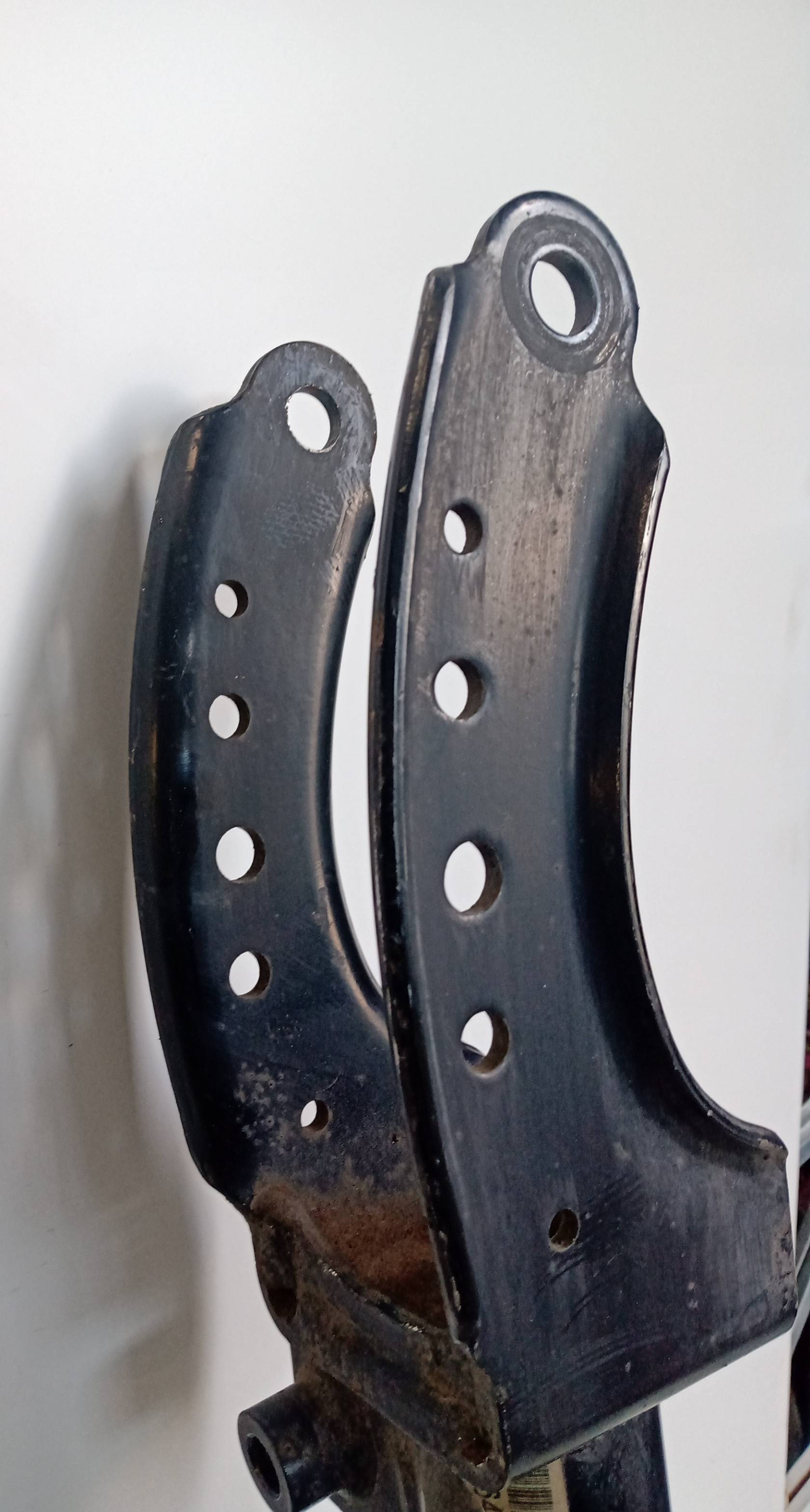 Ammortizzatore anteriore sinistro