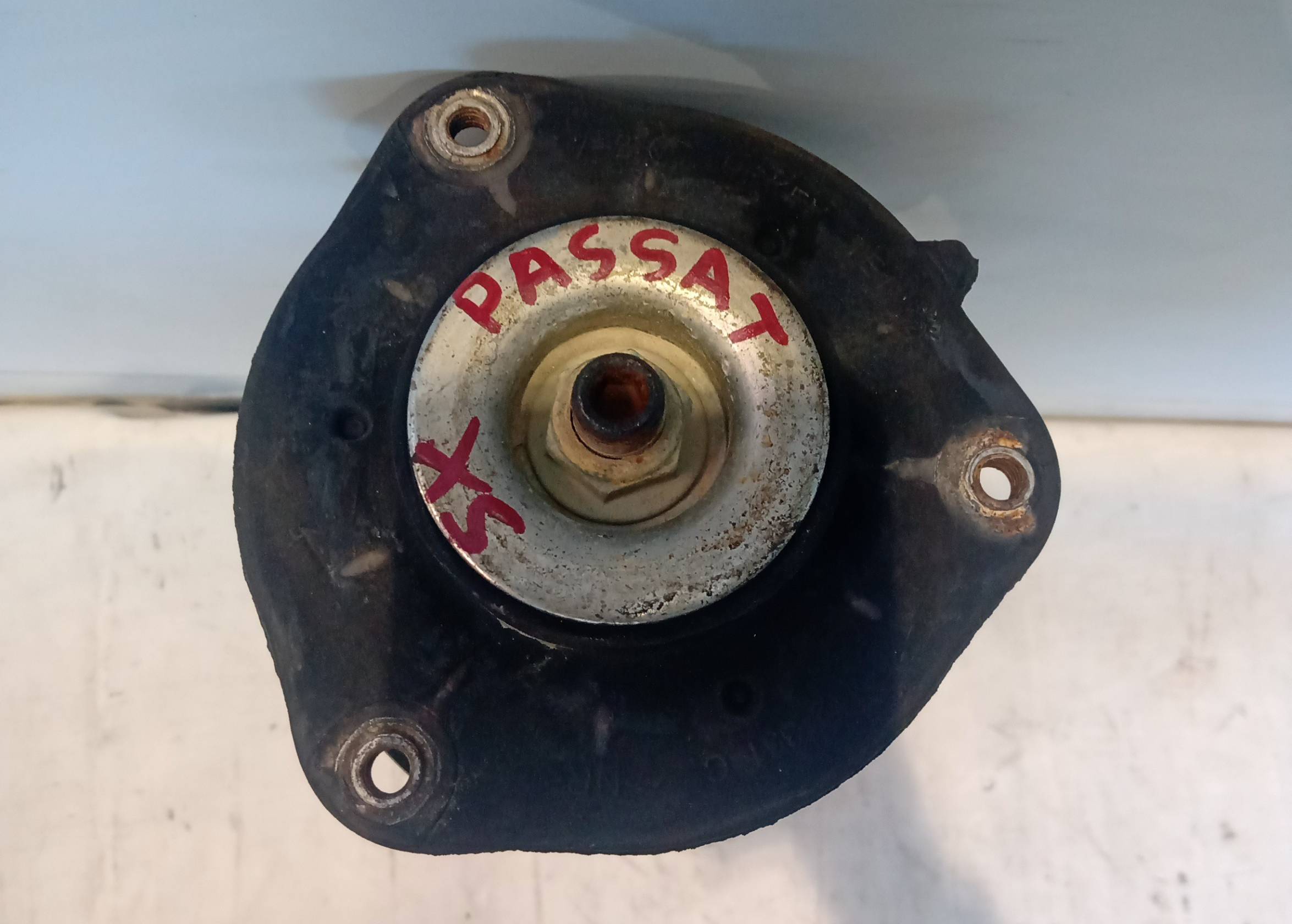 Ammortizzatore anteriore sinistro