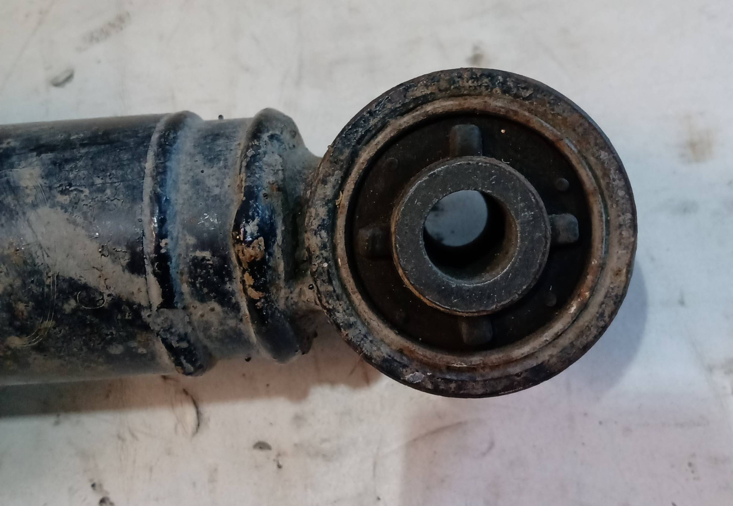 Ammortizzatore posteriore destro