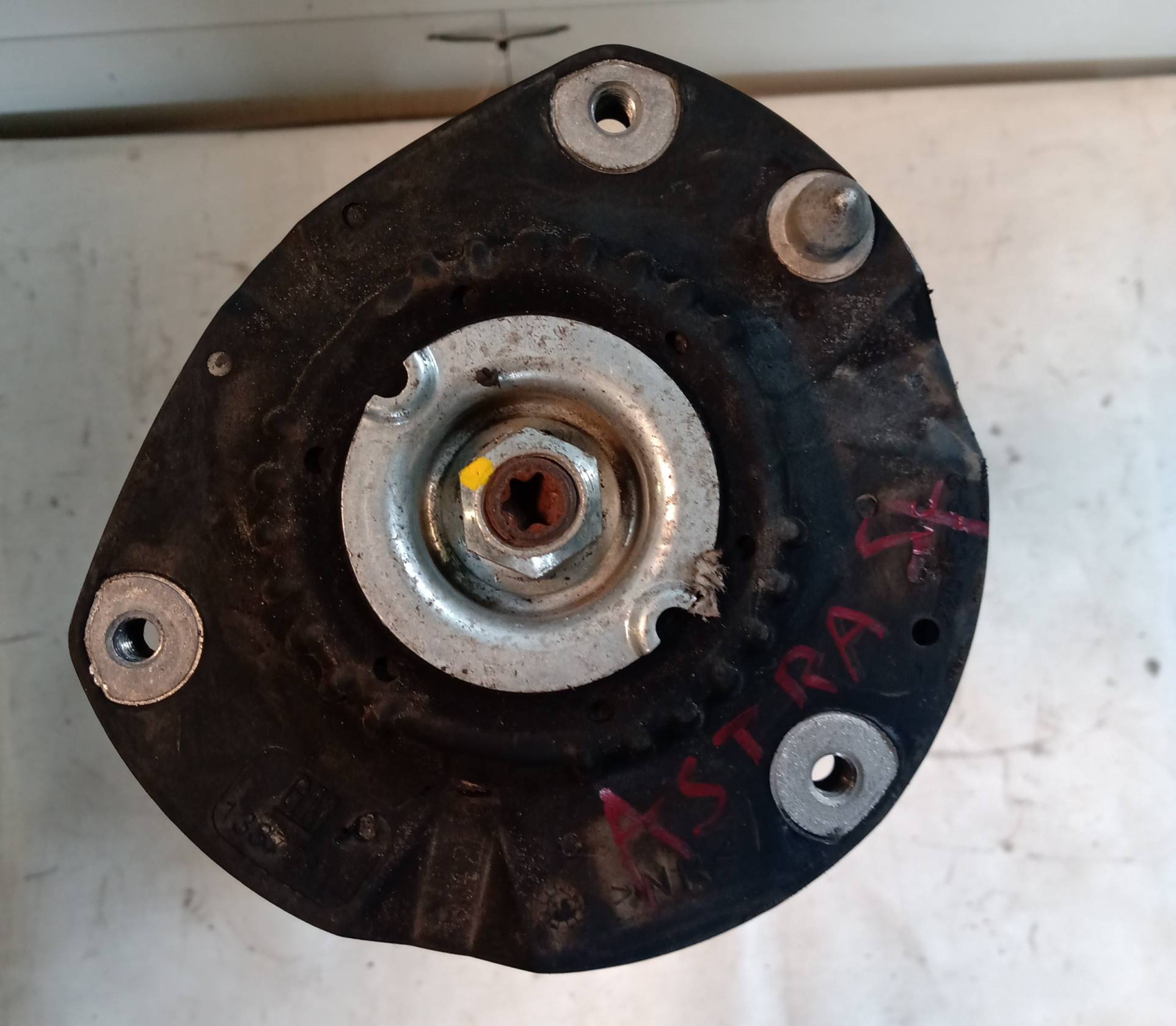 Ammortizzatore anteriore sinistro