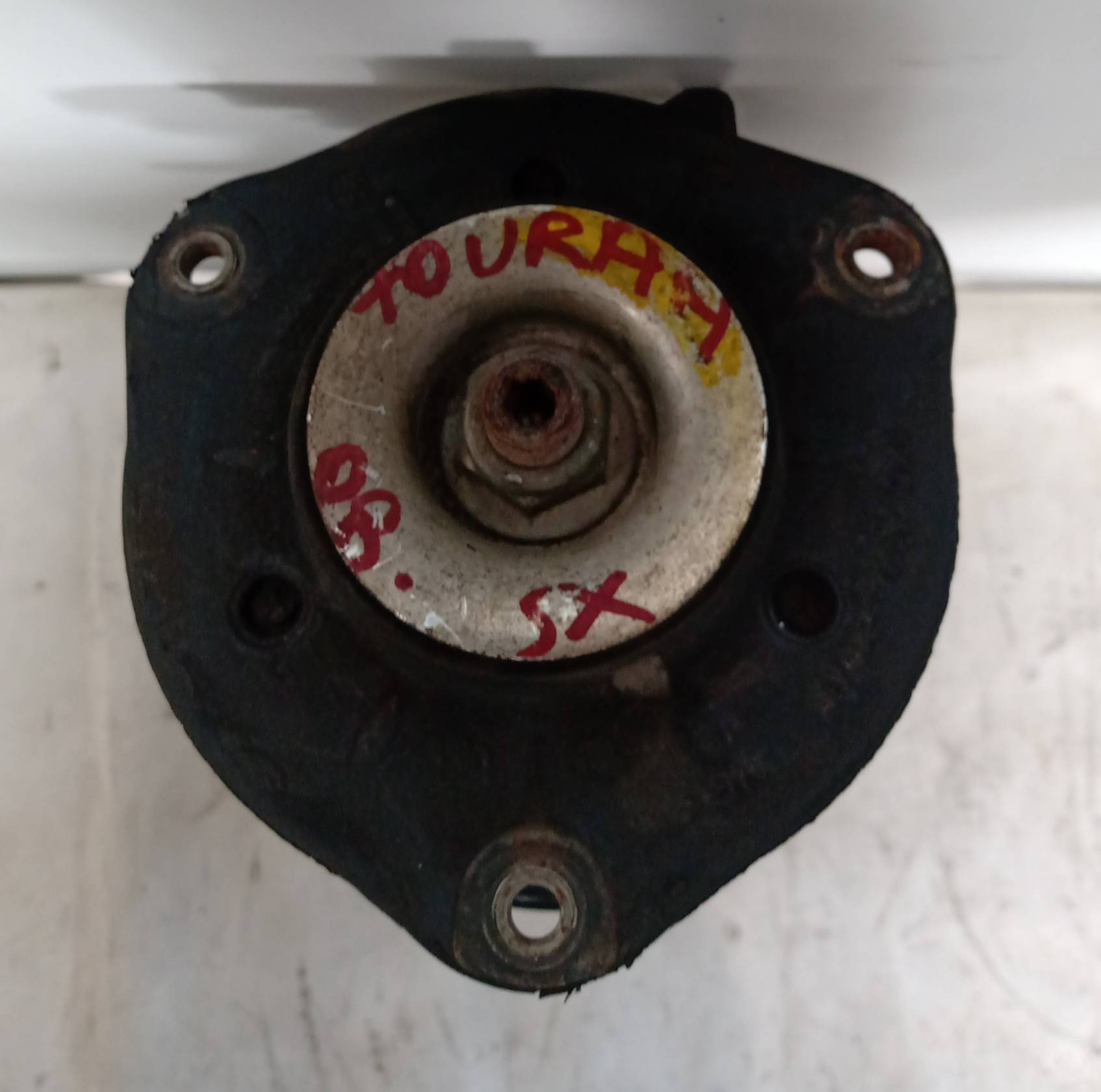 Ammortizzatore anteriore sinistro