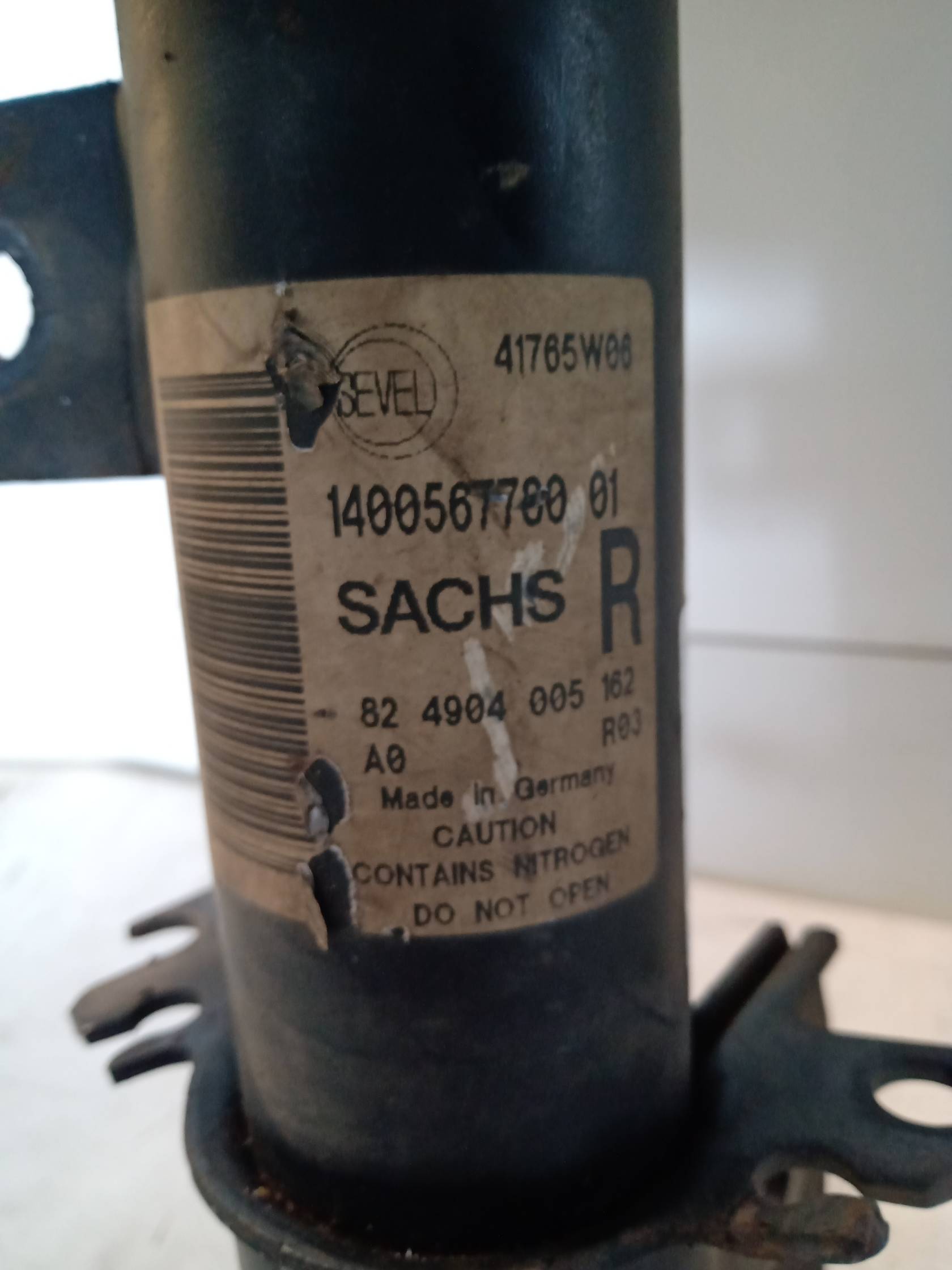 Ammortizzatore anteriore destro