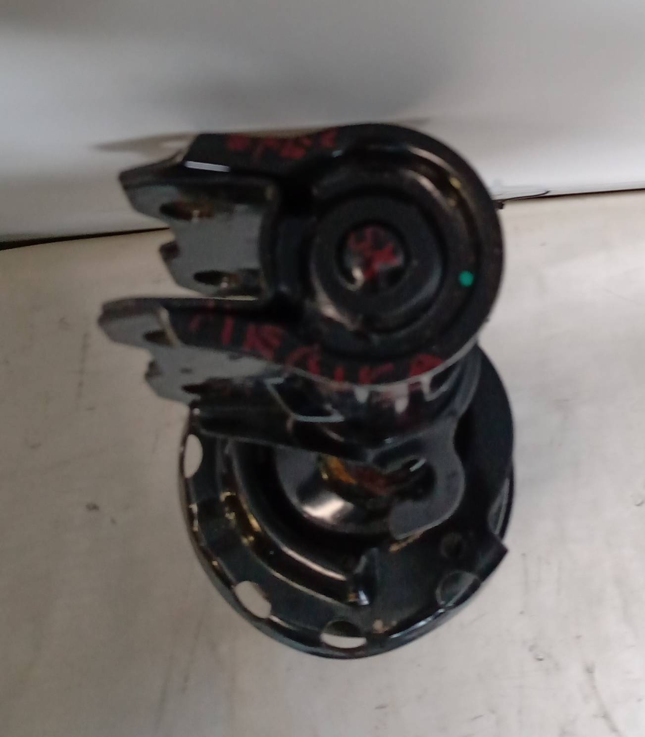 Ammortizzatore anteriore sinistro