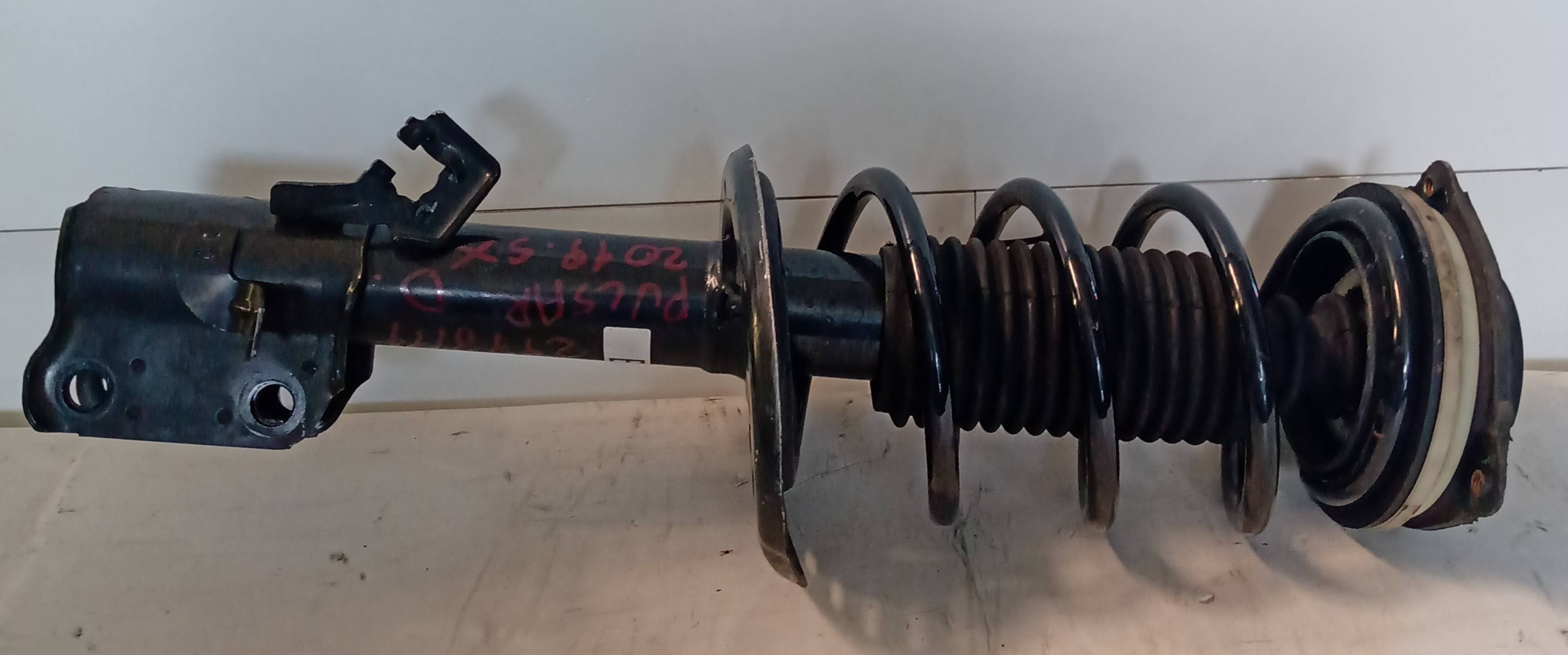 Ammortizzatore anteriore sinistro