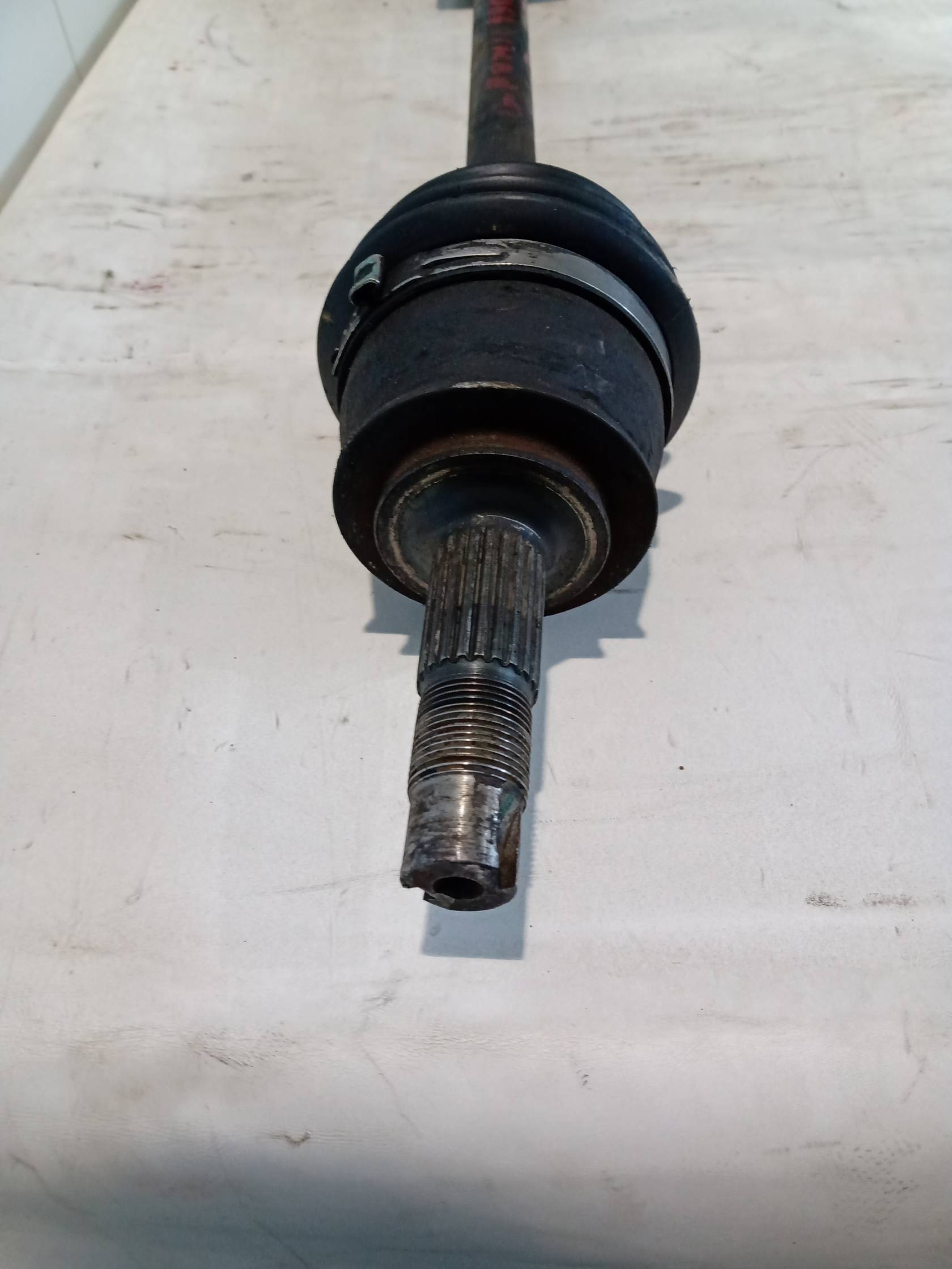 Semiasse anteriore destro Semiasse anteriore destro