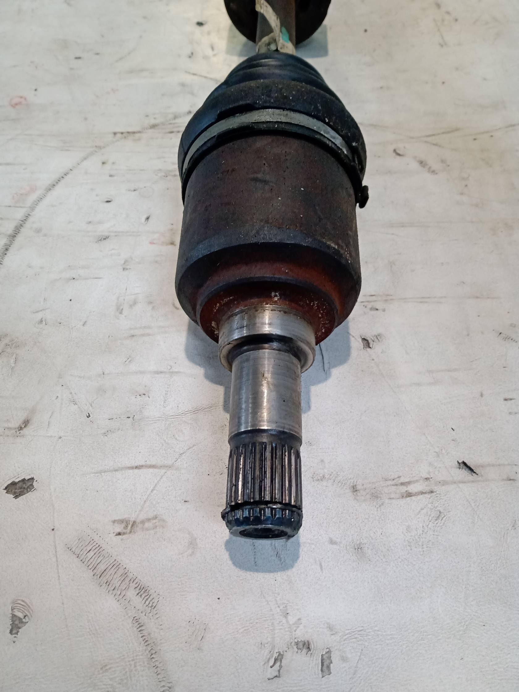 Semiasse anteriore destro Semiasse anteriore destro