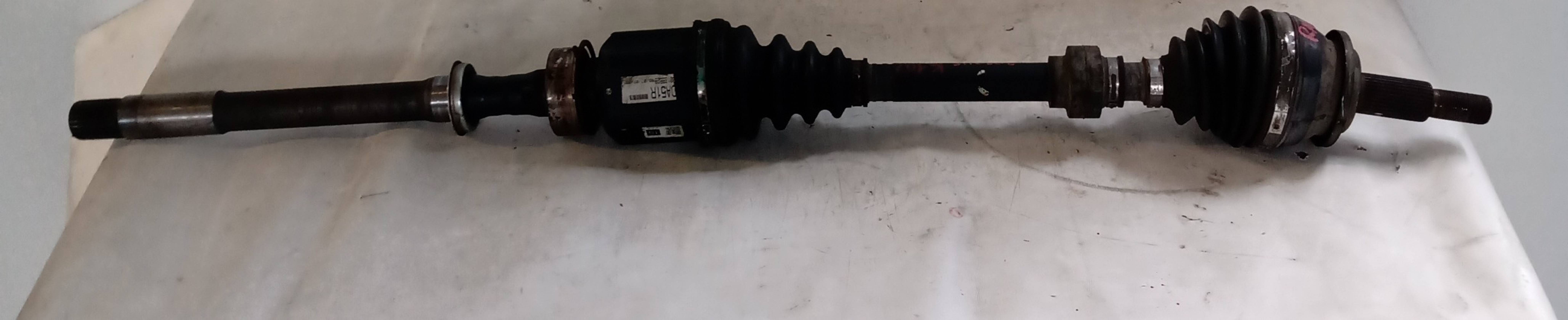 Semiasse anteriore destro