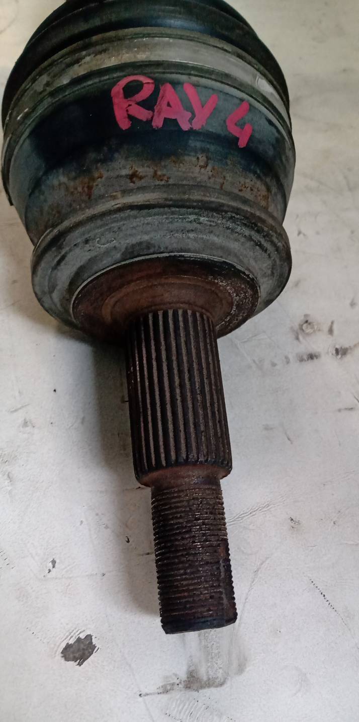 Semiasse anteriore destro