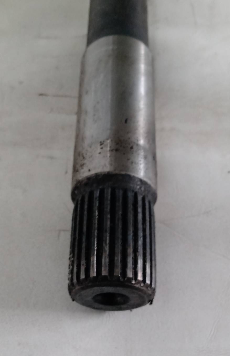 Semiasse anteriore destro