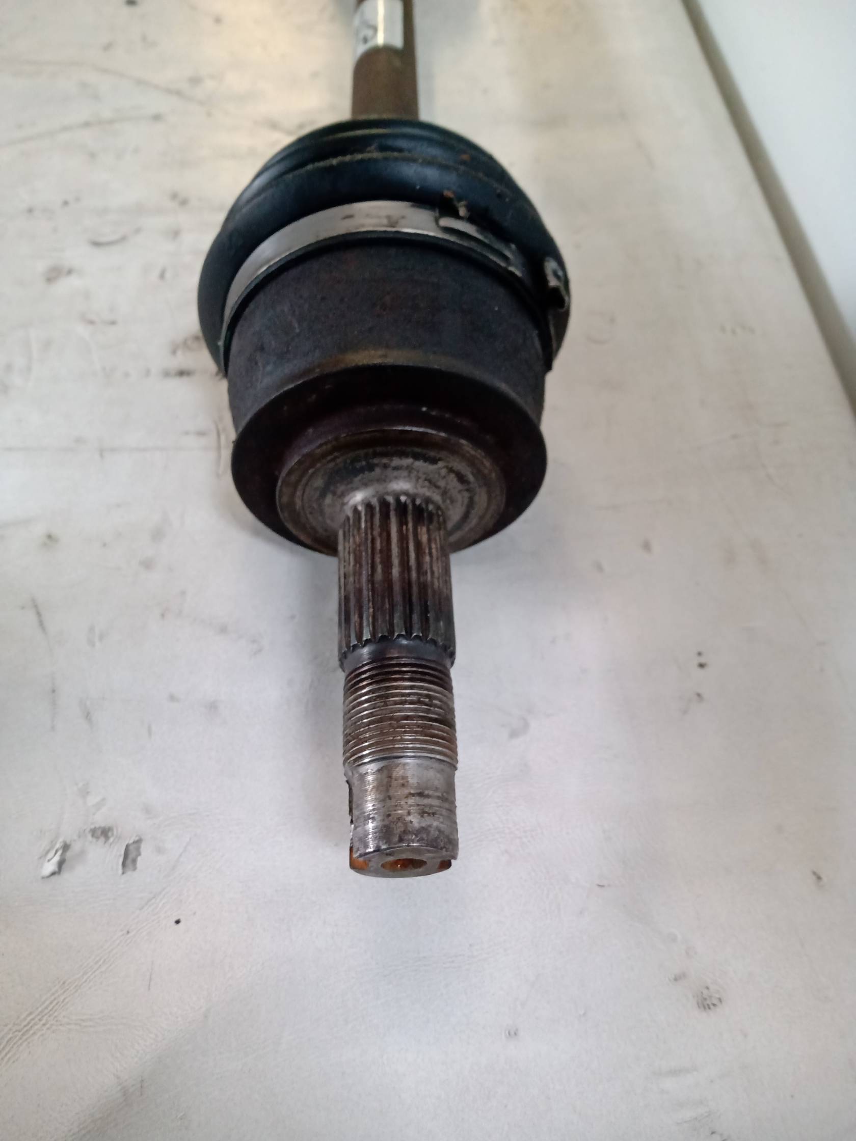 Semiasse anteriore destro 