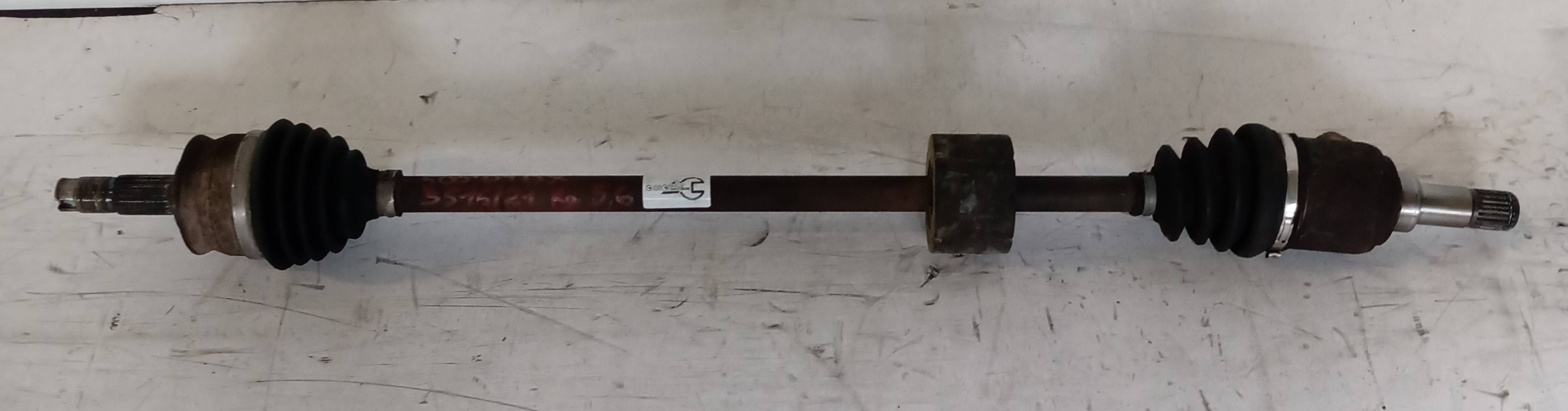 Semiasse anteriore destro