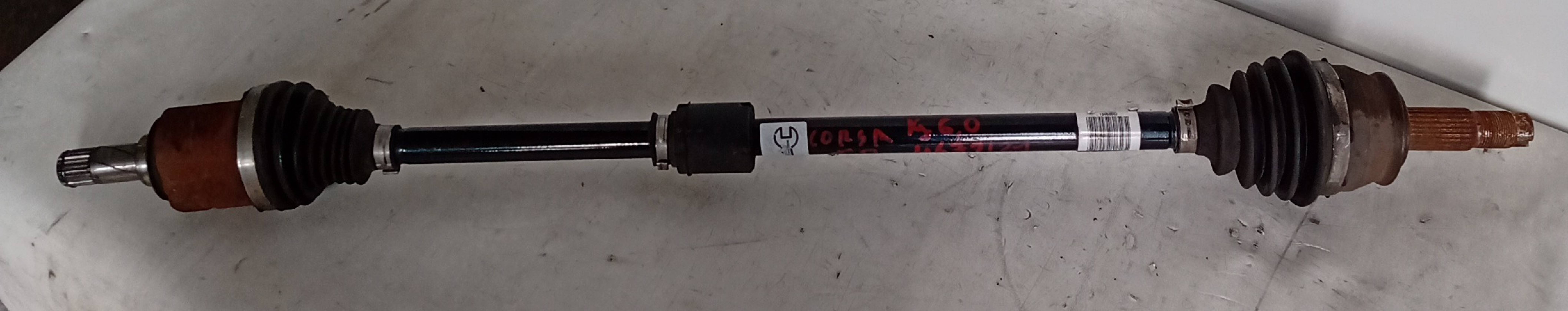 Semiasse anteriore destro Semiasse anteriore destro