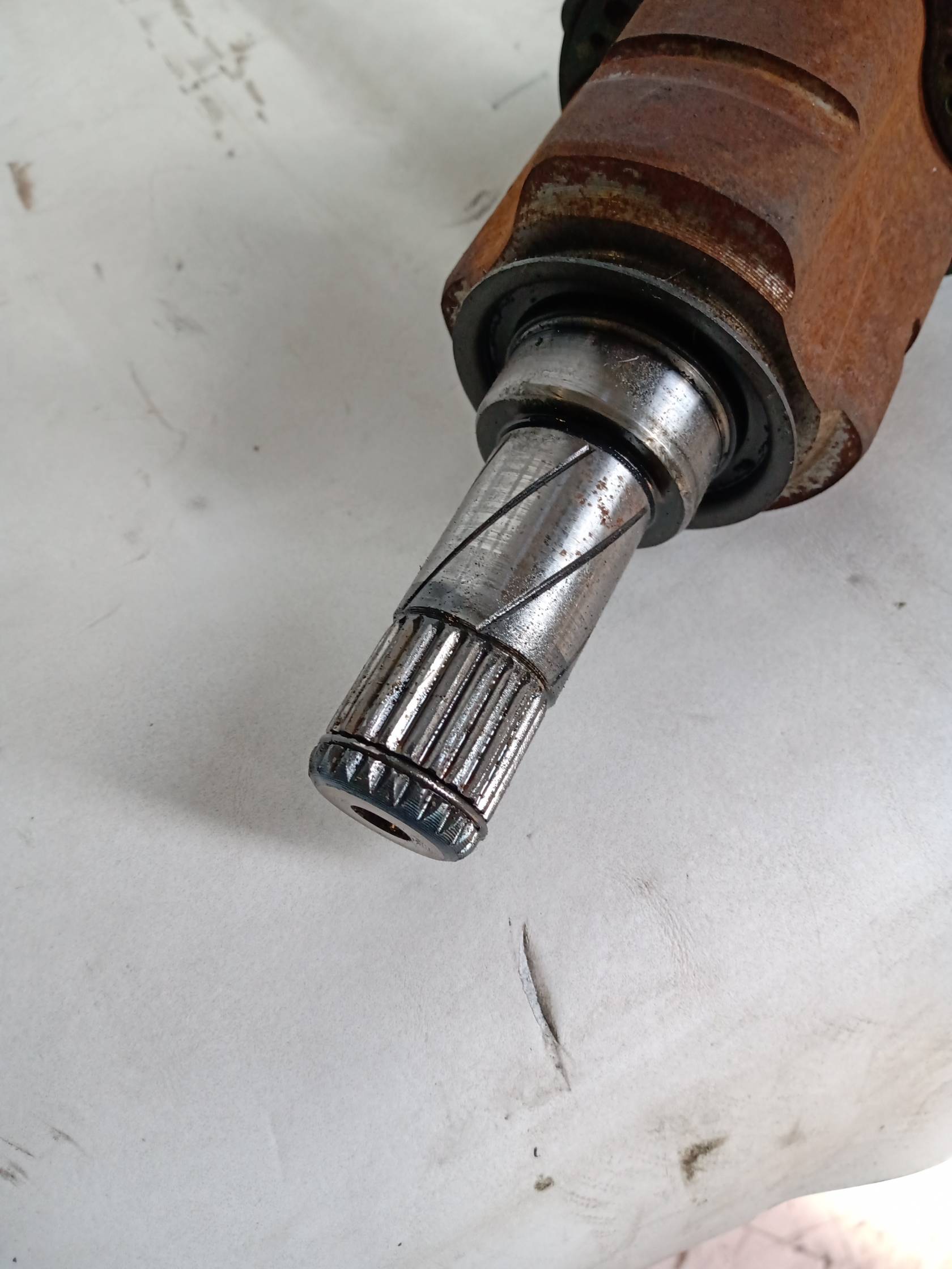 Semiasse anteriore destro Semiasse anteriore destro