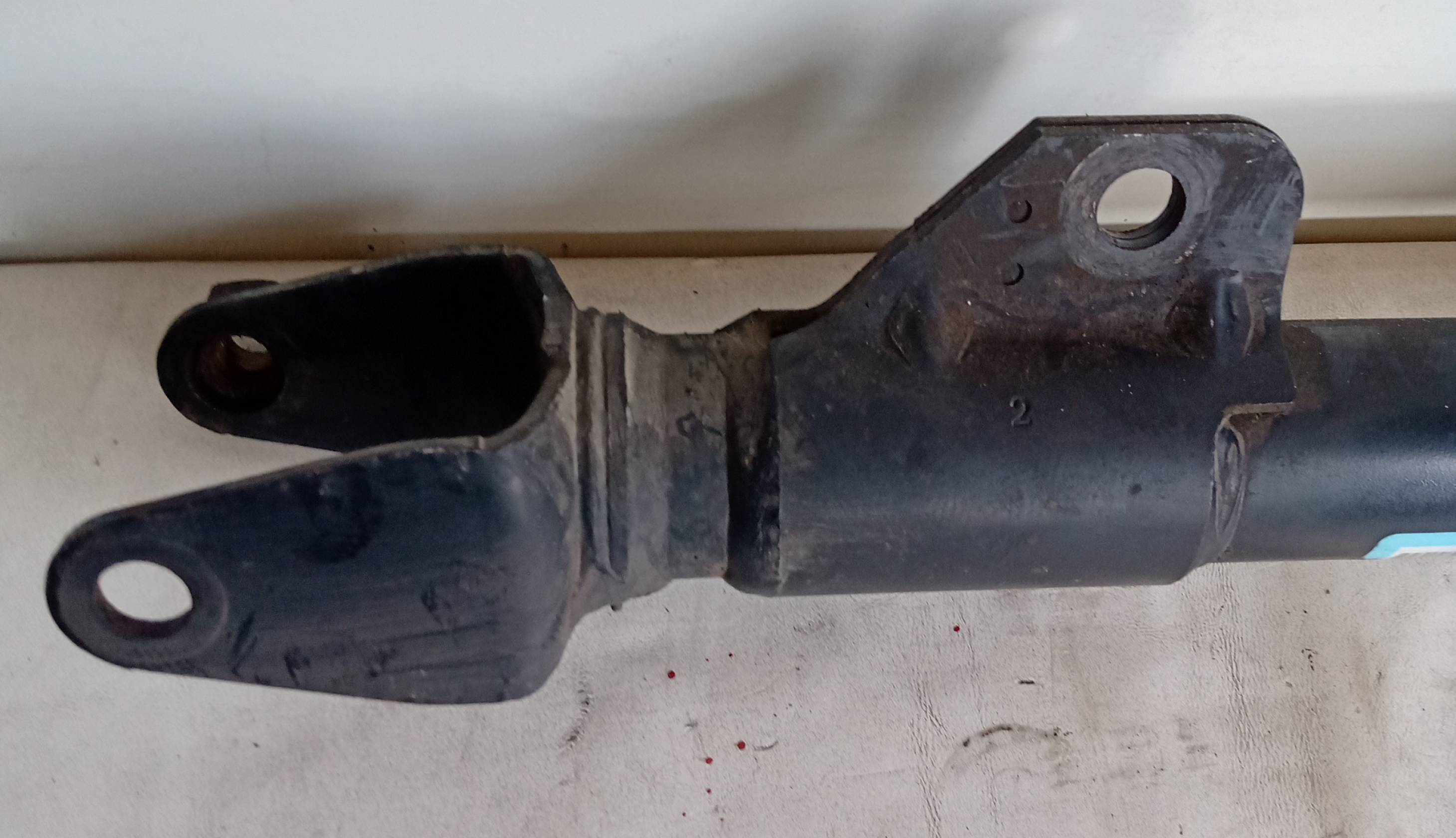 Ammortizzatore anteriore destro