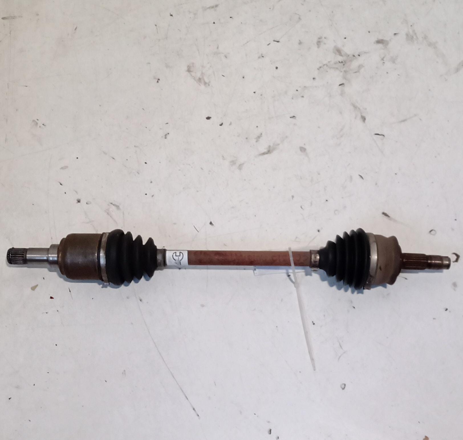 Semiasse anteriore sinistro Semiasse anteriore sinistro