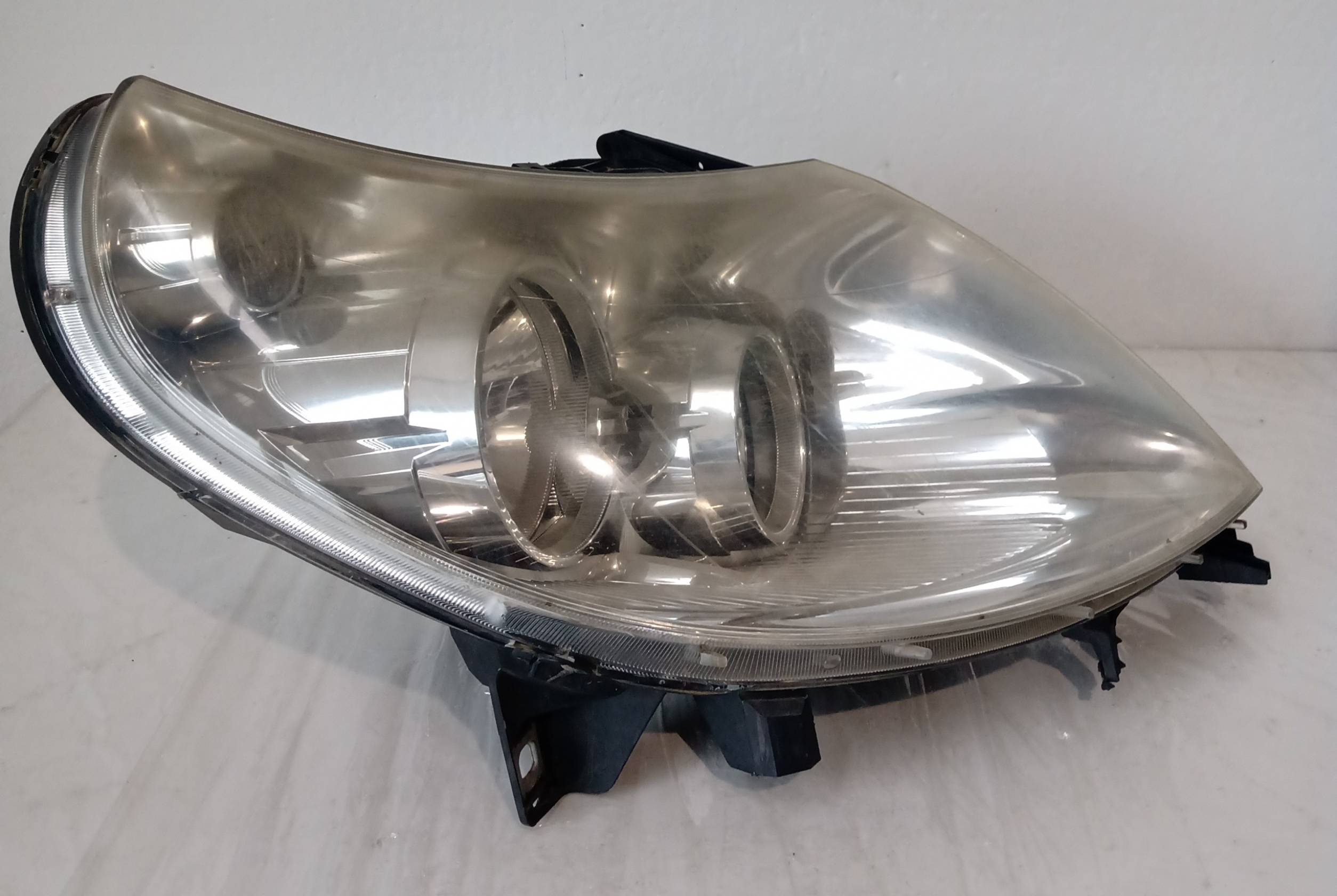 Fanale anteriore destro