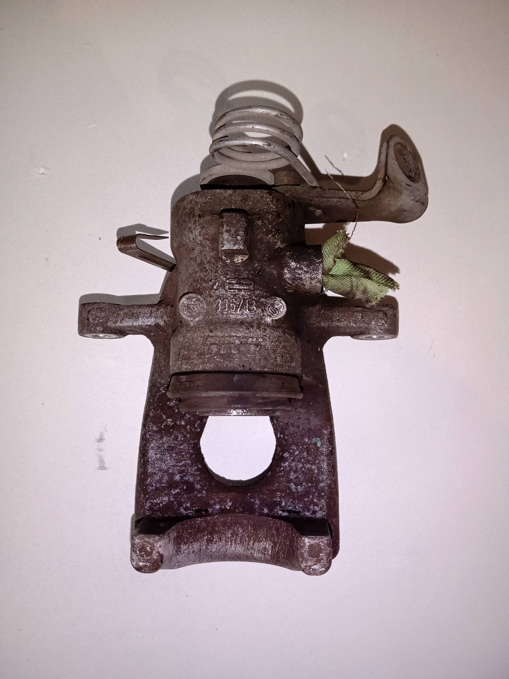 Pinza freno posteriore sinistra