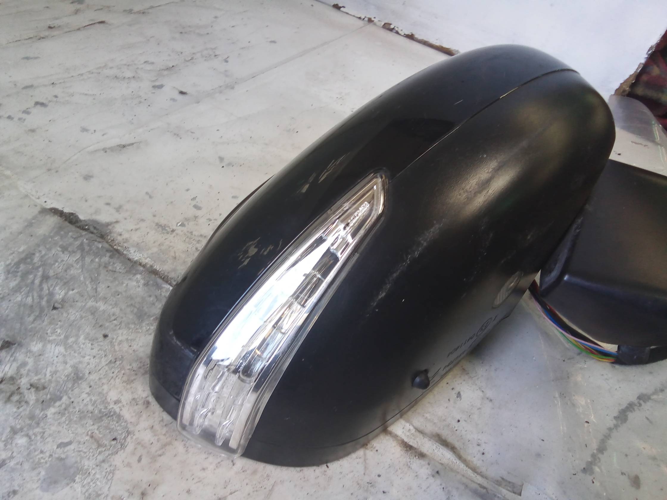 Retrovisore est. regolaz. elettr. dx.