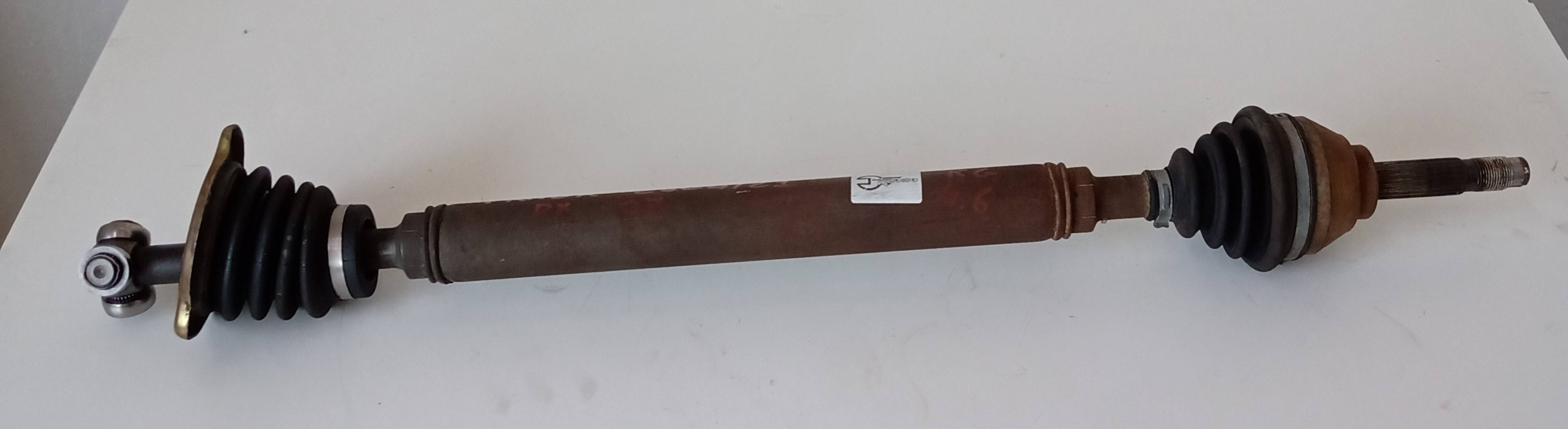 Semiasse anteriore destro Semiasse anteriore destro