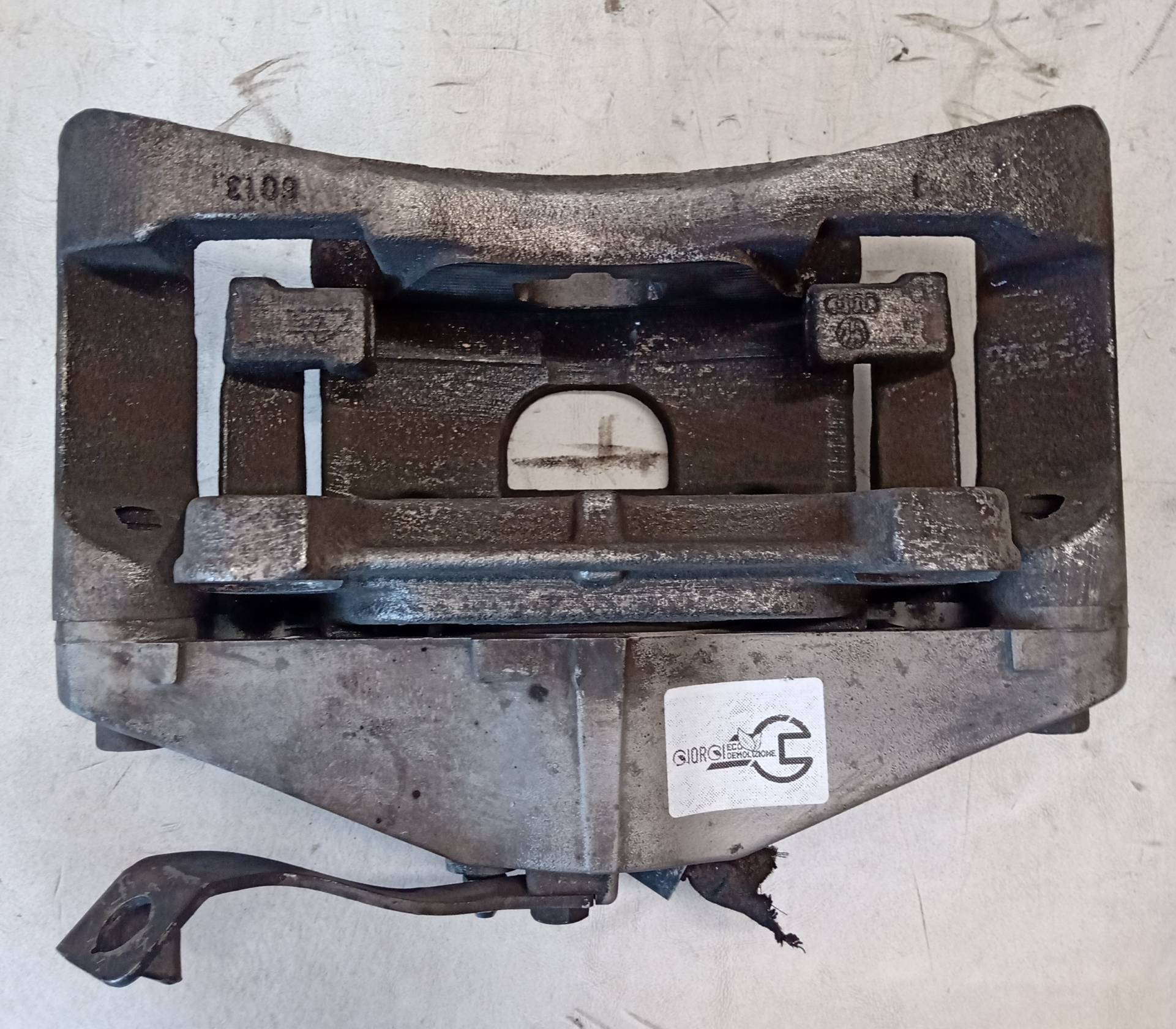 Pinza freno anteriore destra