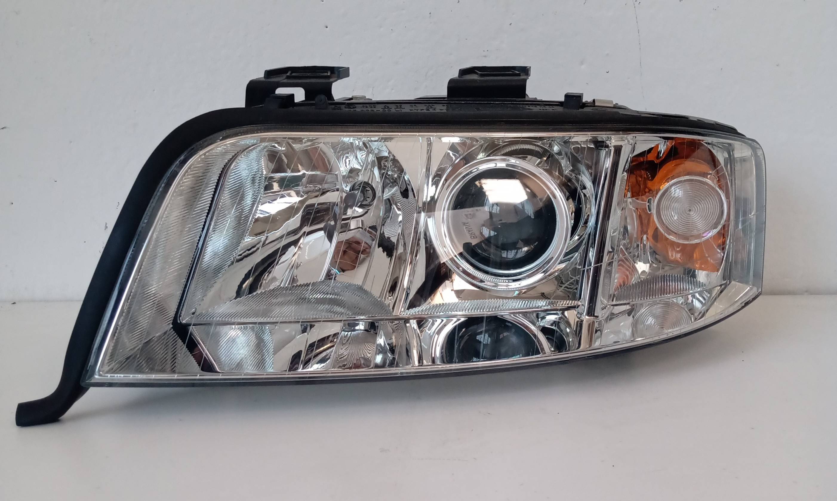 Fanale anteriore sinistro