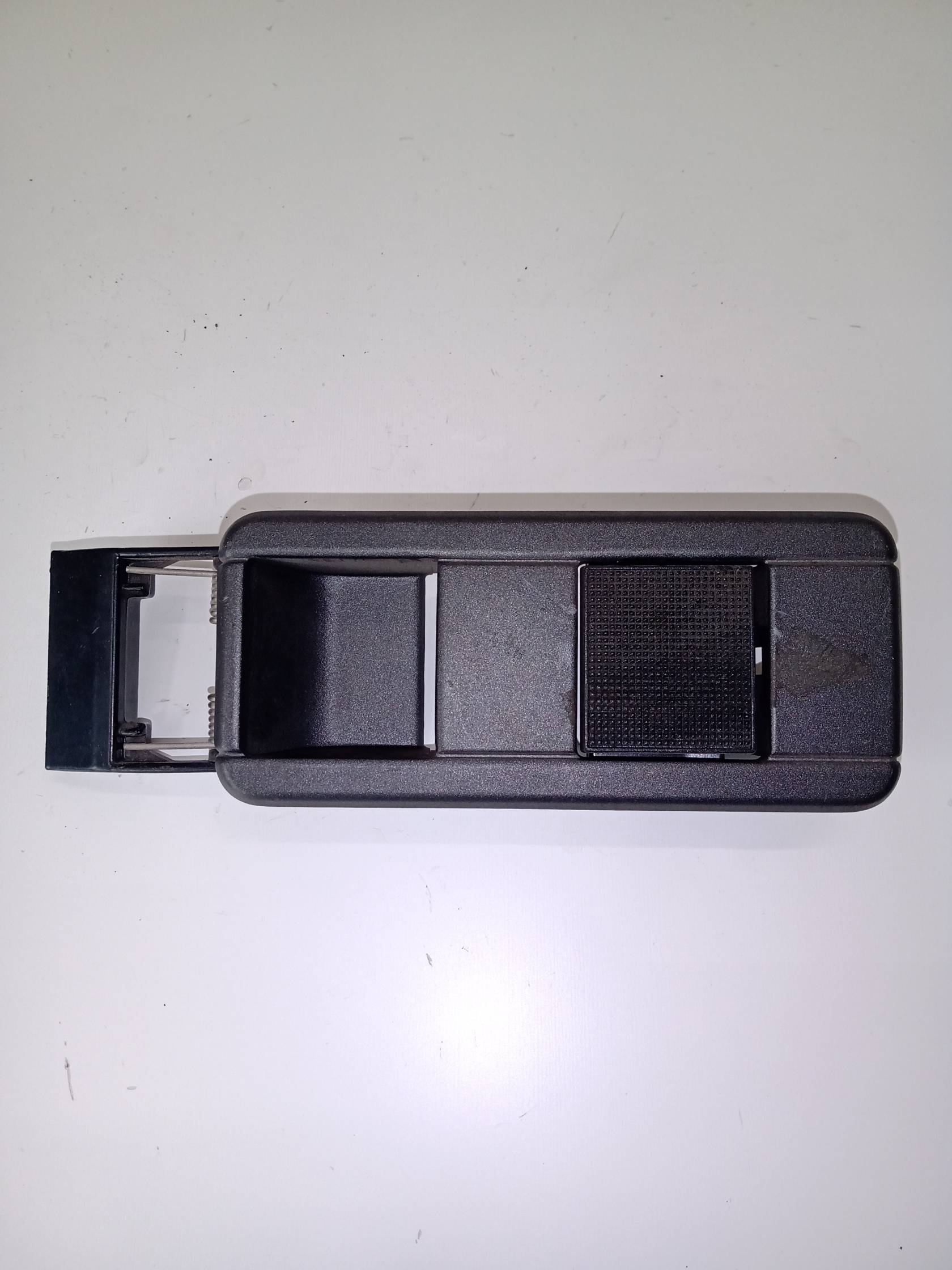 Maniglia porta ant. Maniglia porta ant.