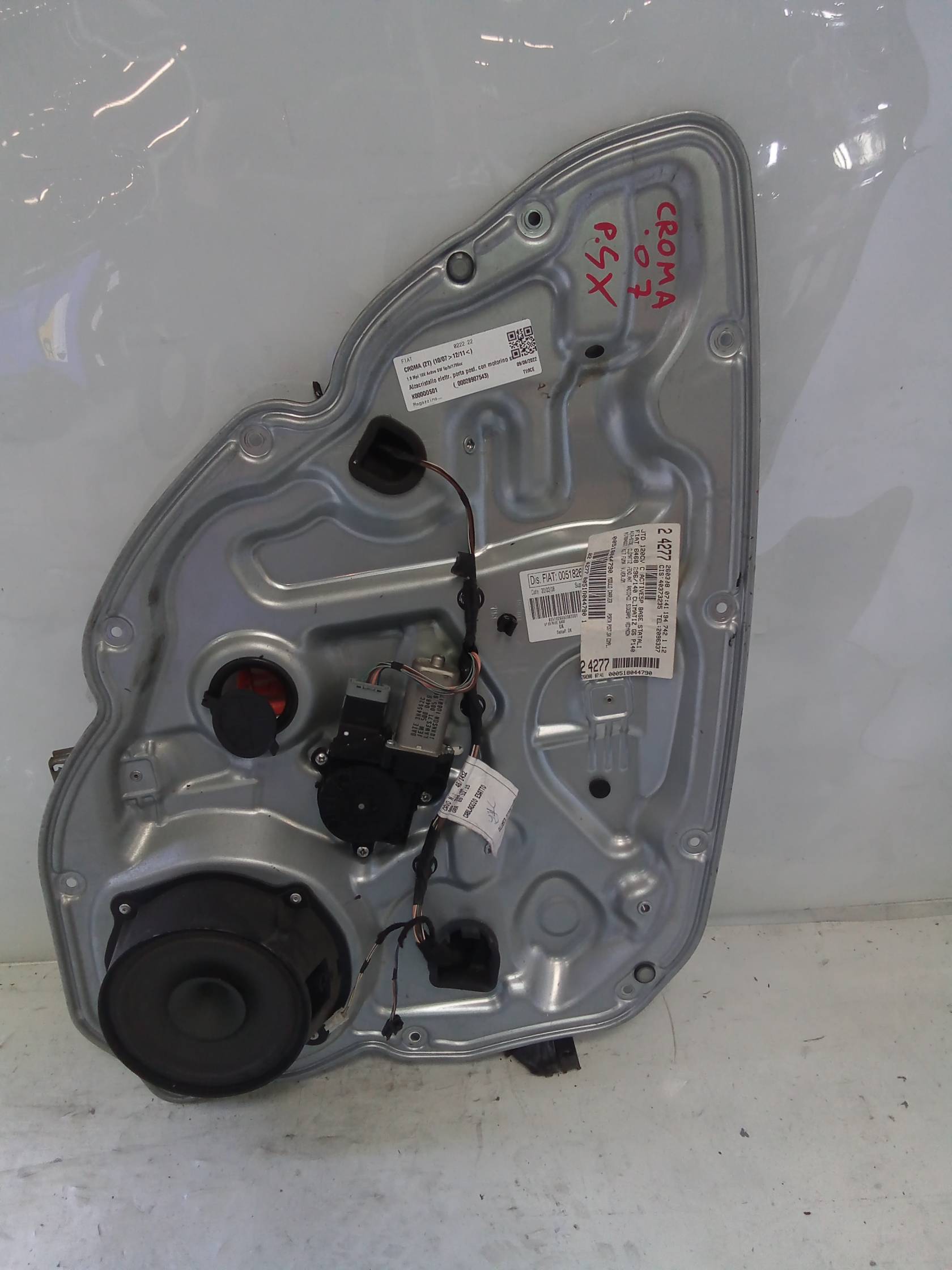 Alzacristallo elettr. porta post. con motorino sx.