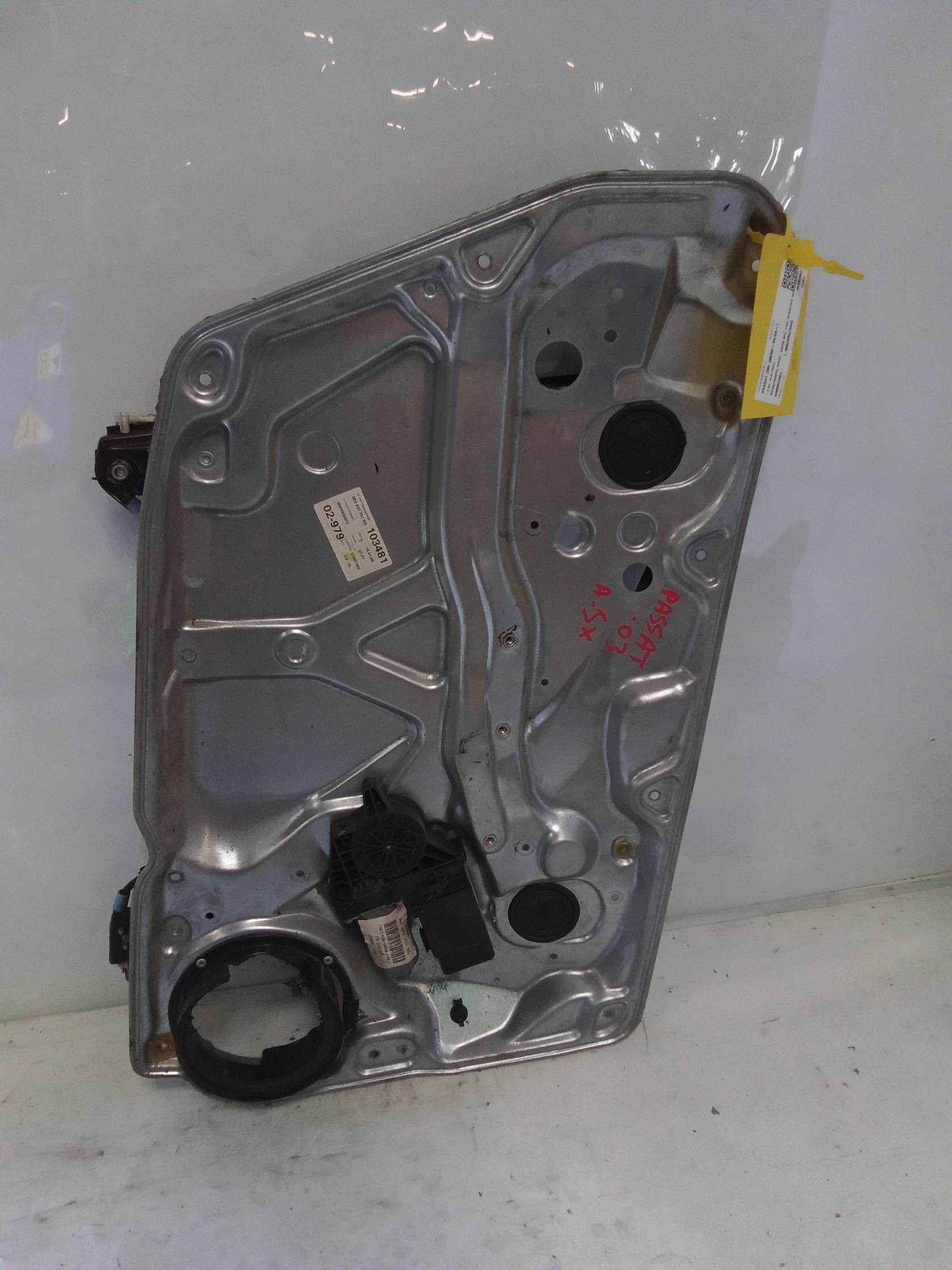 Alzacristallo elettr. porta ant. con motorino sx.